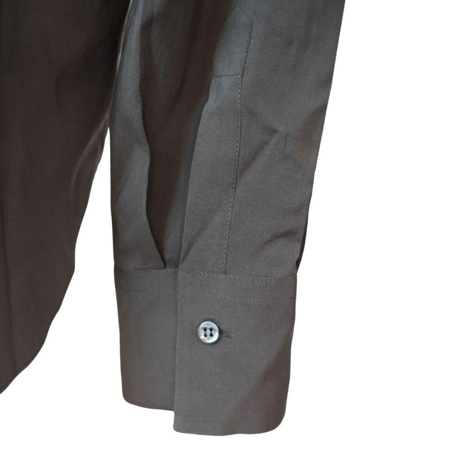 Donna Brunello Cucinelli Olive Camicetta in seta con scollo a V a maniche lunghe in vendita