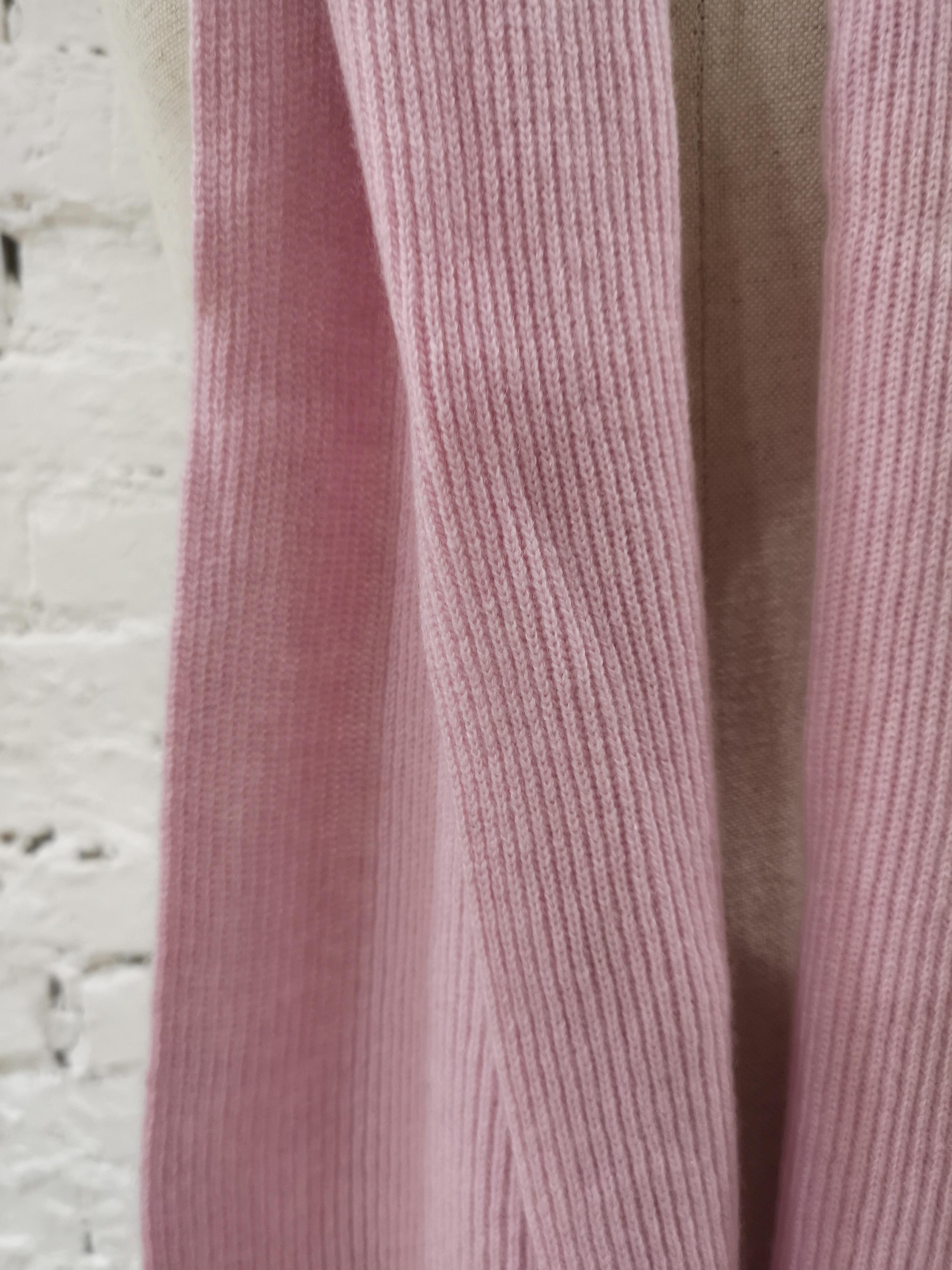 Brunello Cucinelli pink cachemire scarf In Good Condition In Capri, IT