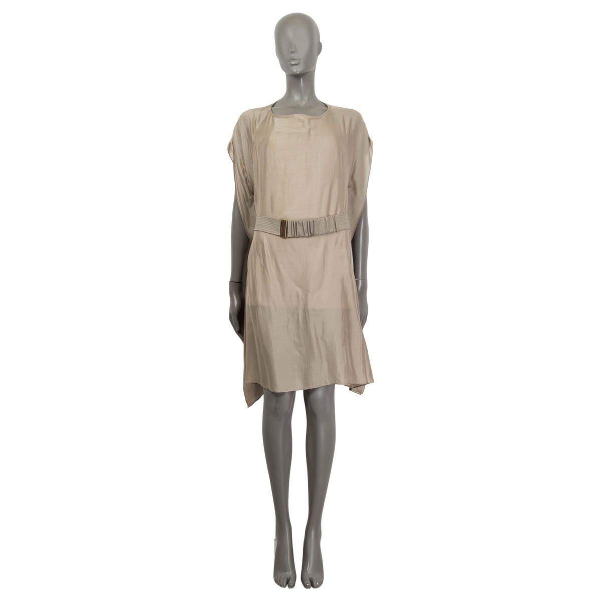 100% authentic Brunello Cucinelli belted tunic dress in sage silk (assumed cause tag is missing). Features a detachable belt and comes with a slit dress in sage cotton (90%) and lycra (10%). Opens with a button at the back. Has been worn and is in