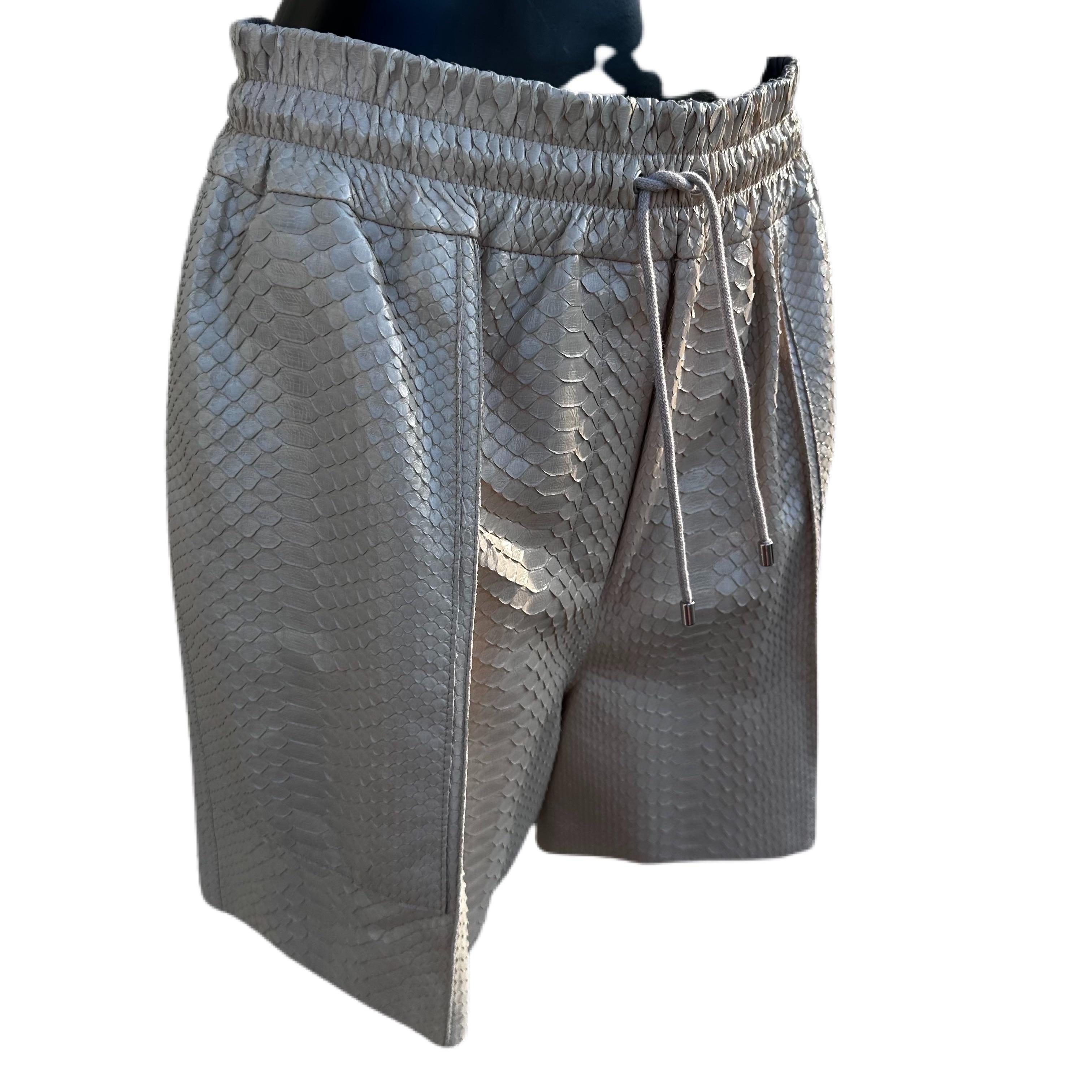 Brunello Cucinelli shorts in phyton new with tag For Sale 3