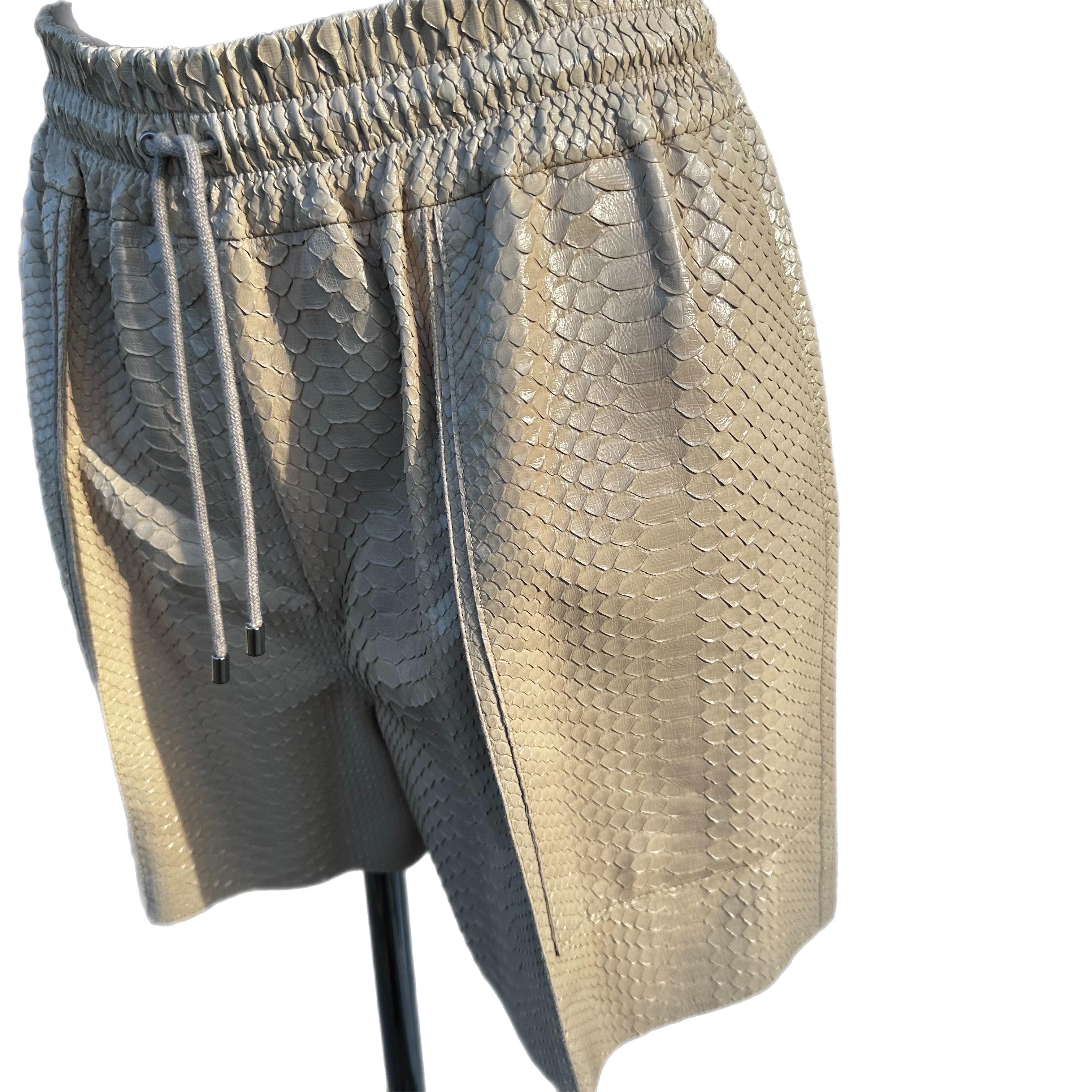 Brunello Cucinelli shorts in phyton new with tag For Sale 4
