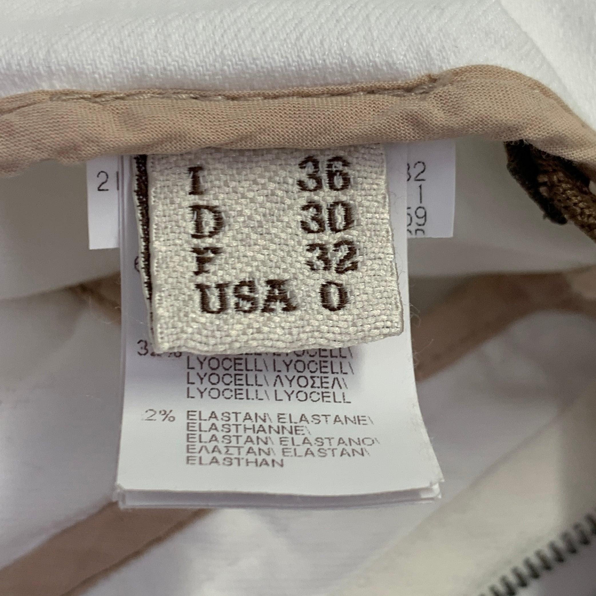 BRUNELLO CUCINELLI Size 0 Cream Cotton Blend Pleated Jeans In Excellent Condition For Sale In San Francisco, CA
