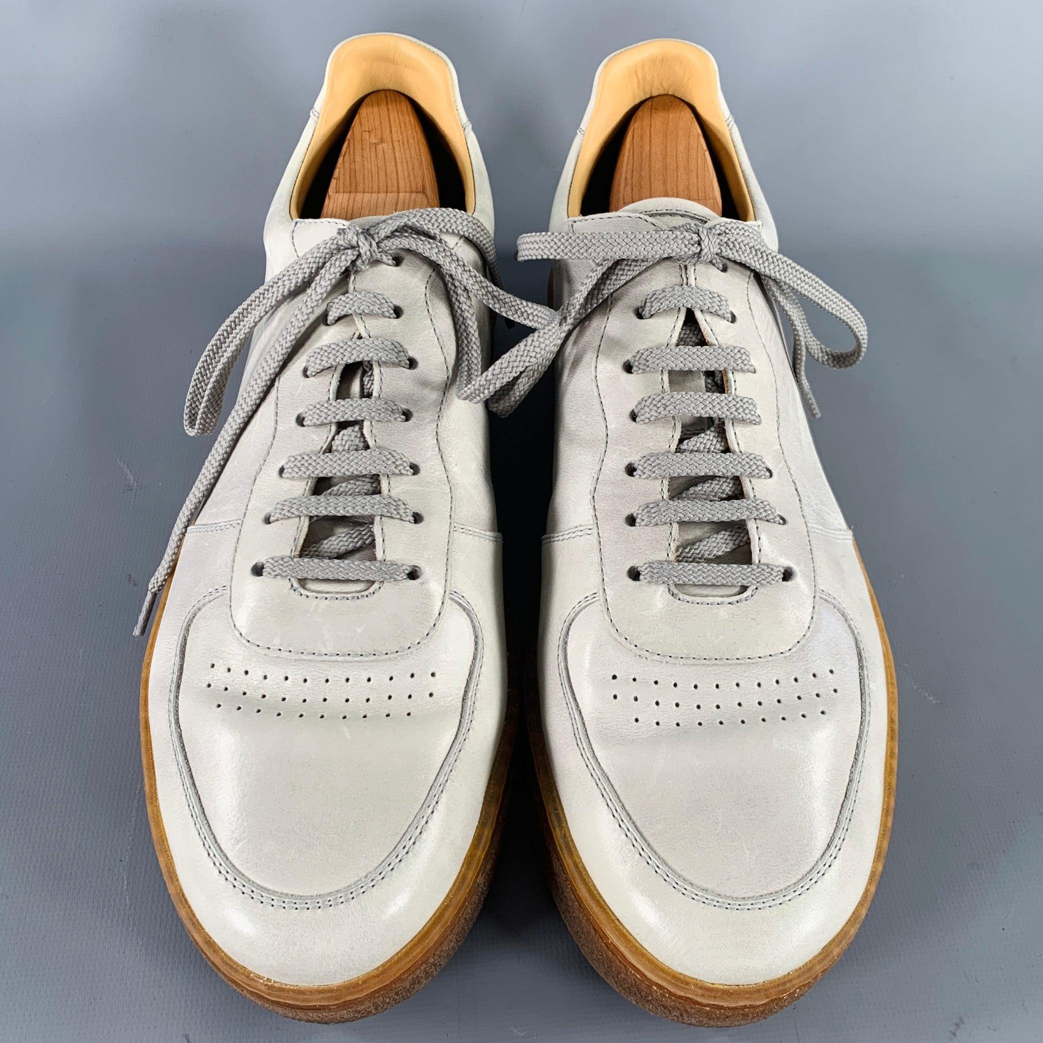BRUNELLO CUCINELLI Size 10 Grey Tan Leather Lace-Up Sneakers In Excellent Condition For Sale In San Francisco, CA