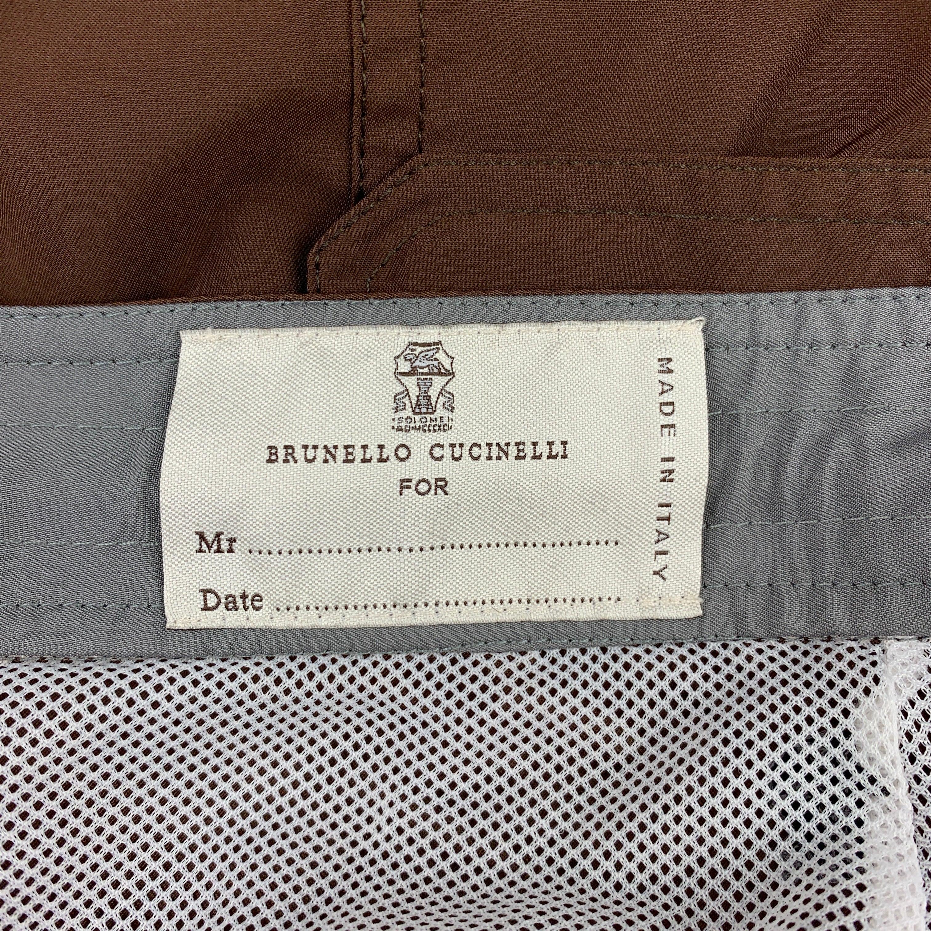 Brunello Cucinelli Taille 34 Pantalon de bain cargo en polyester Brown en vente 2