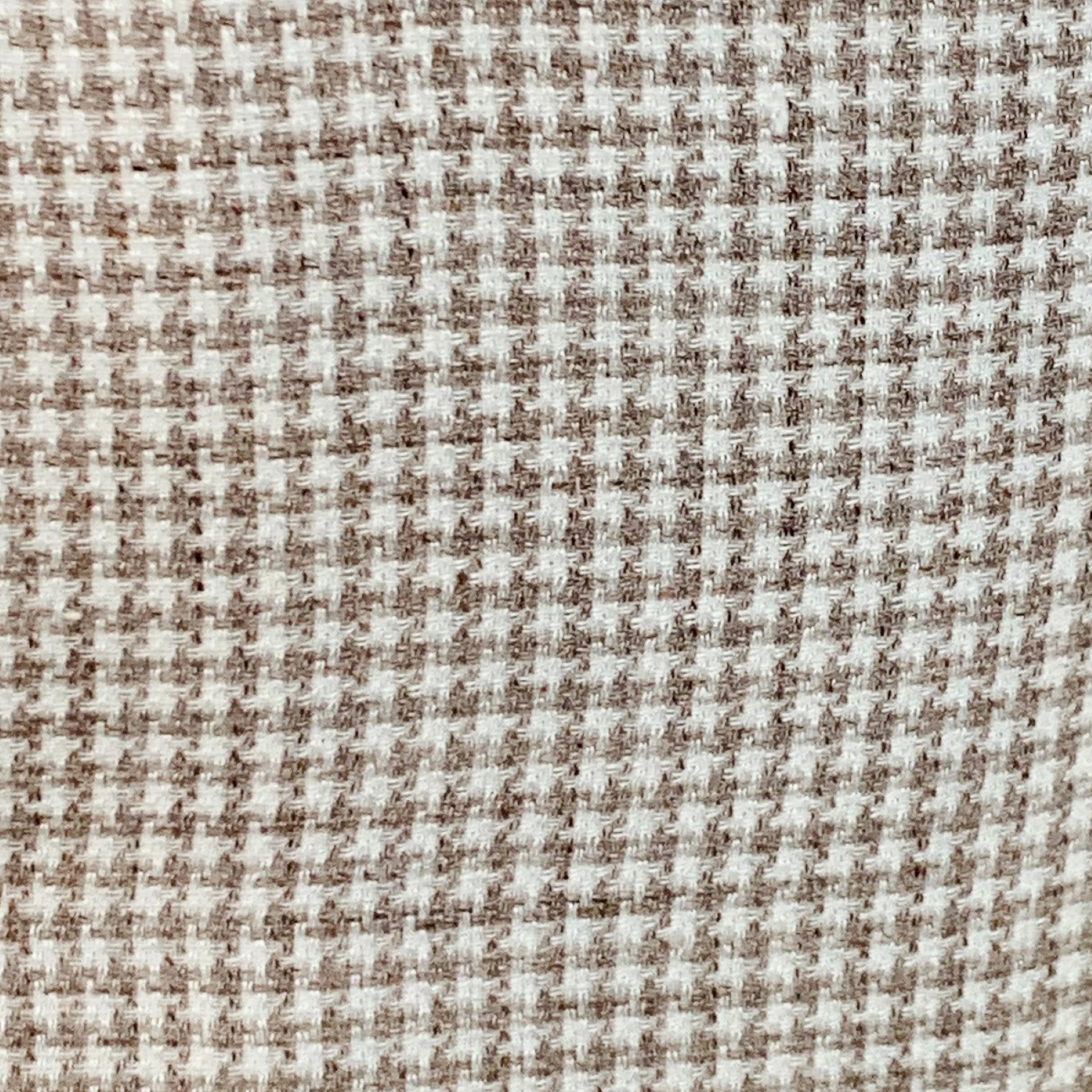 Abrigo sport BRUNELLO CUCINELLI
en mezcla de lana, seda y lino beige y crema
 Tejido con medio forro de satén rojo con estampado de pata de gallo, solapa de muesca, doble abertura en la espalda y cierre con tres botones. Fabricado en