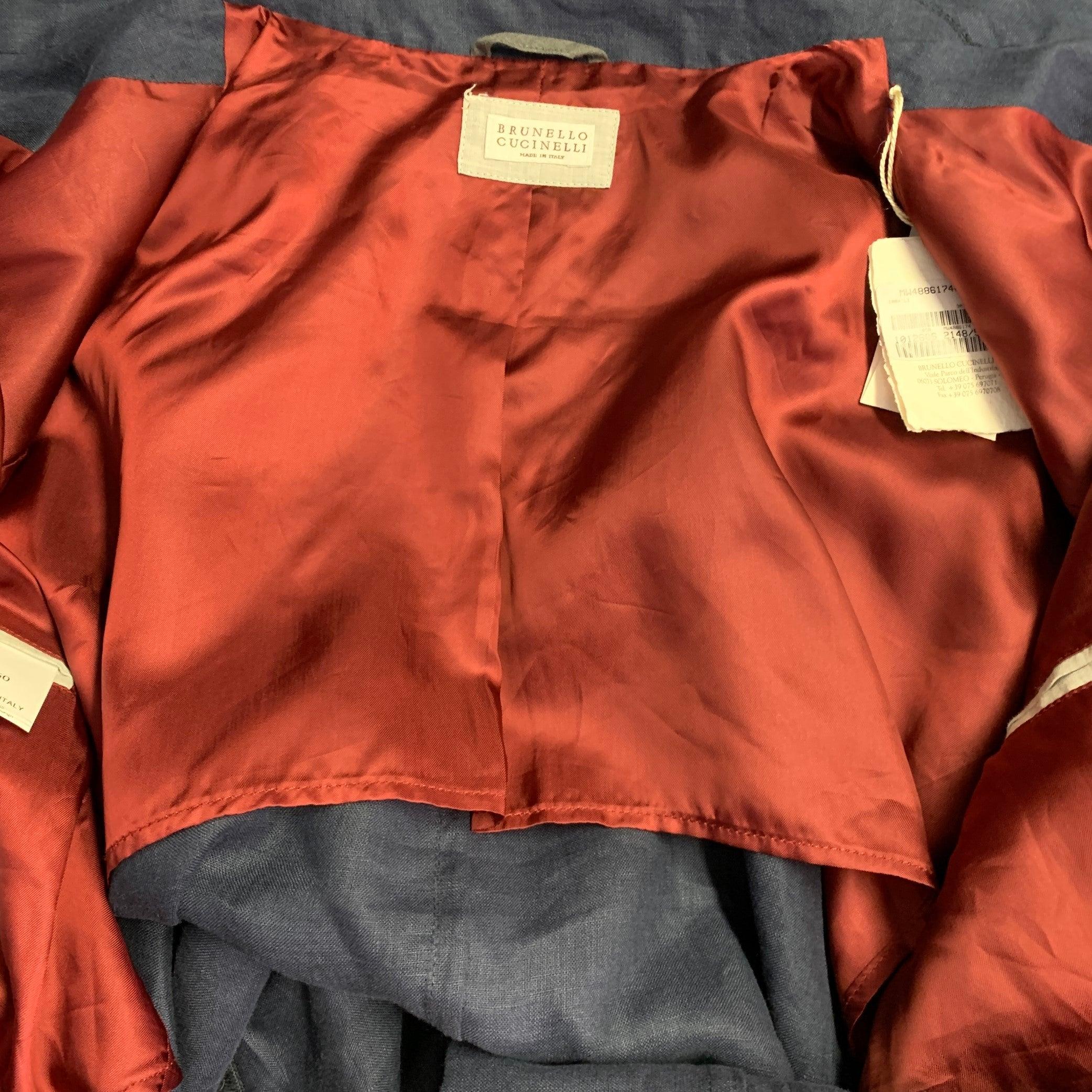 Brunello Cucinelli Taglia 40 Giacca in twill di lino rosso marino con bottoni automatici in vendita 5