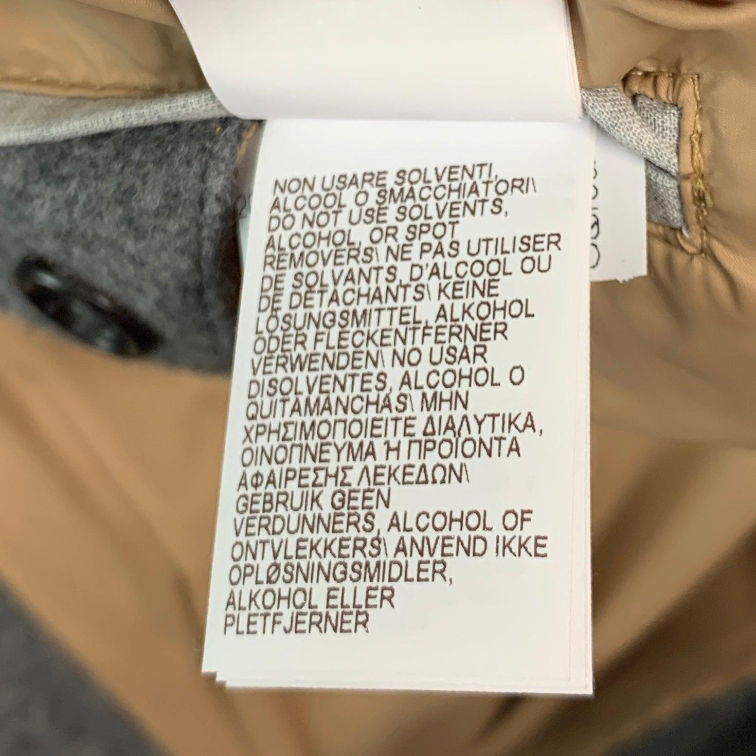 Brunello Cucinelli Taglia 46 Giacca in cashmere grigio con zip e bottoni automatici in vendita 6