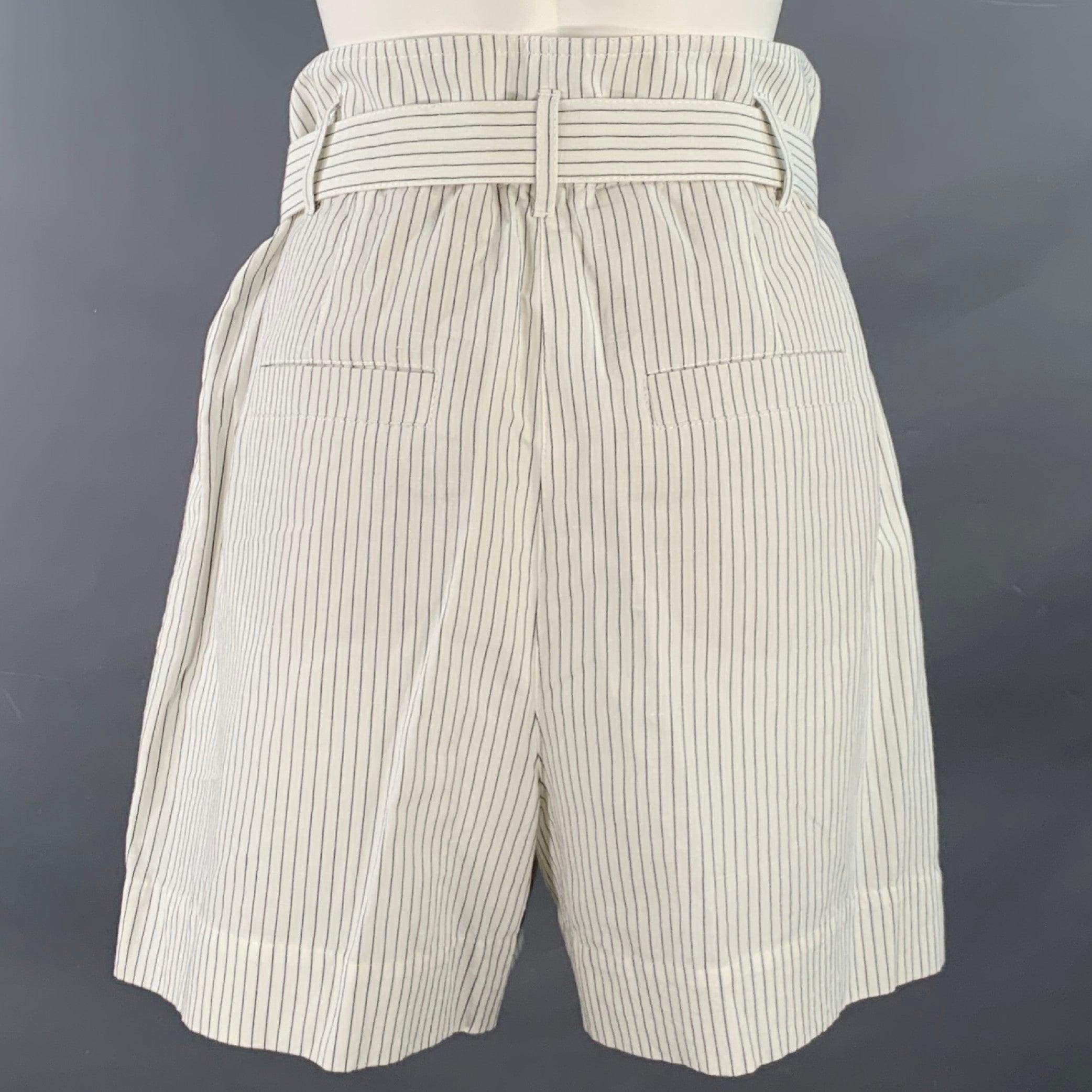 Gris Brunello Cucinelli Size 8 White Black Cotton Linen Pinstripe Wide Leg Belted Shorts en vente