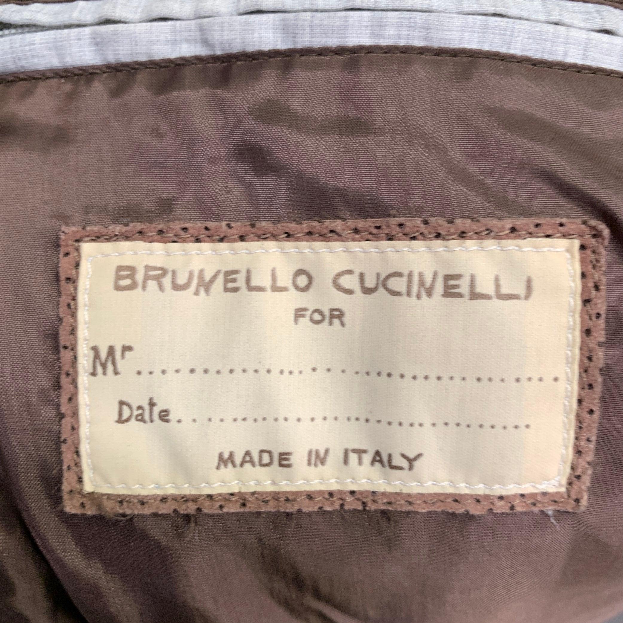 BRUNELLO CUCINELLI Taille L Veste bombardier en daim perforé Brown en vente 2