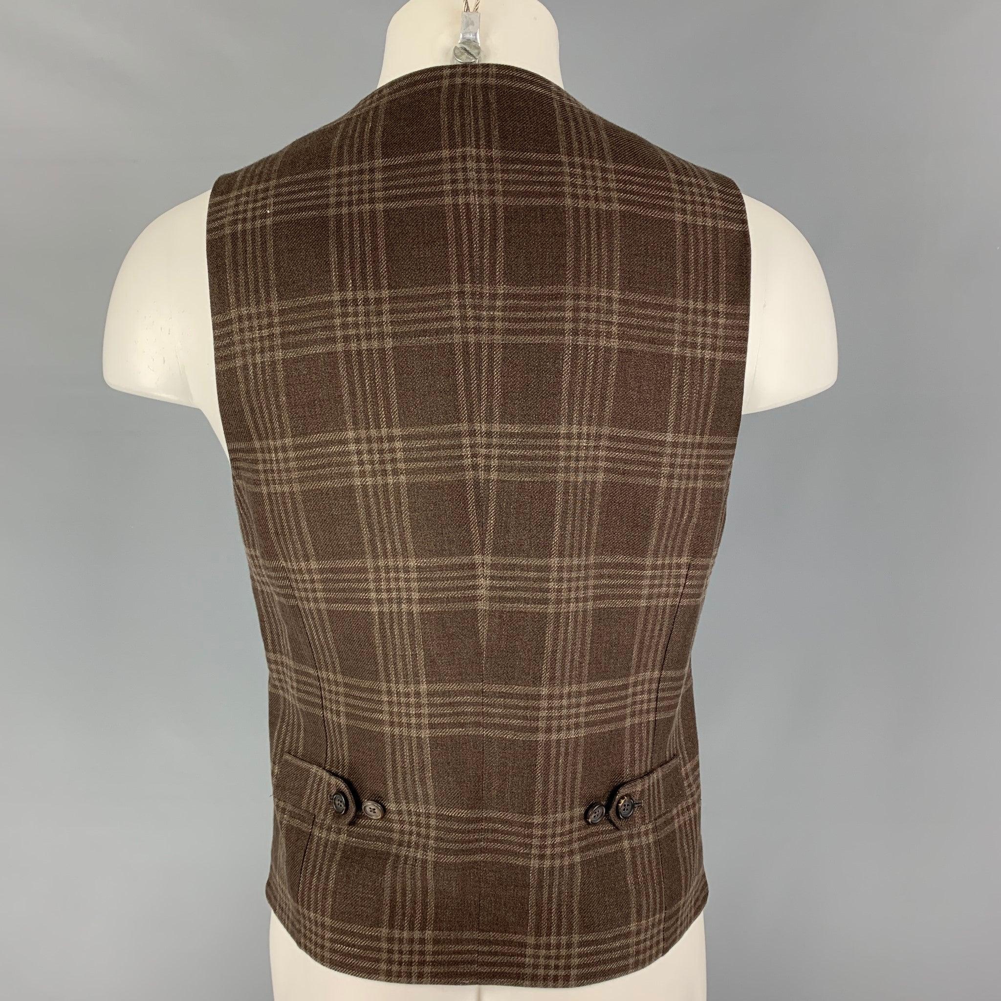 BRUNELLO CUCINELLI Size M Brown Plaid Linen Blend Buttoned Vest In Good Condition For Sale In San Francisco, CA