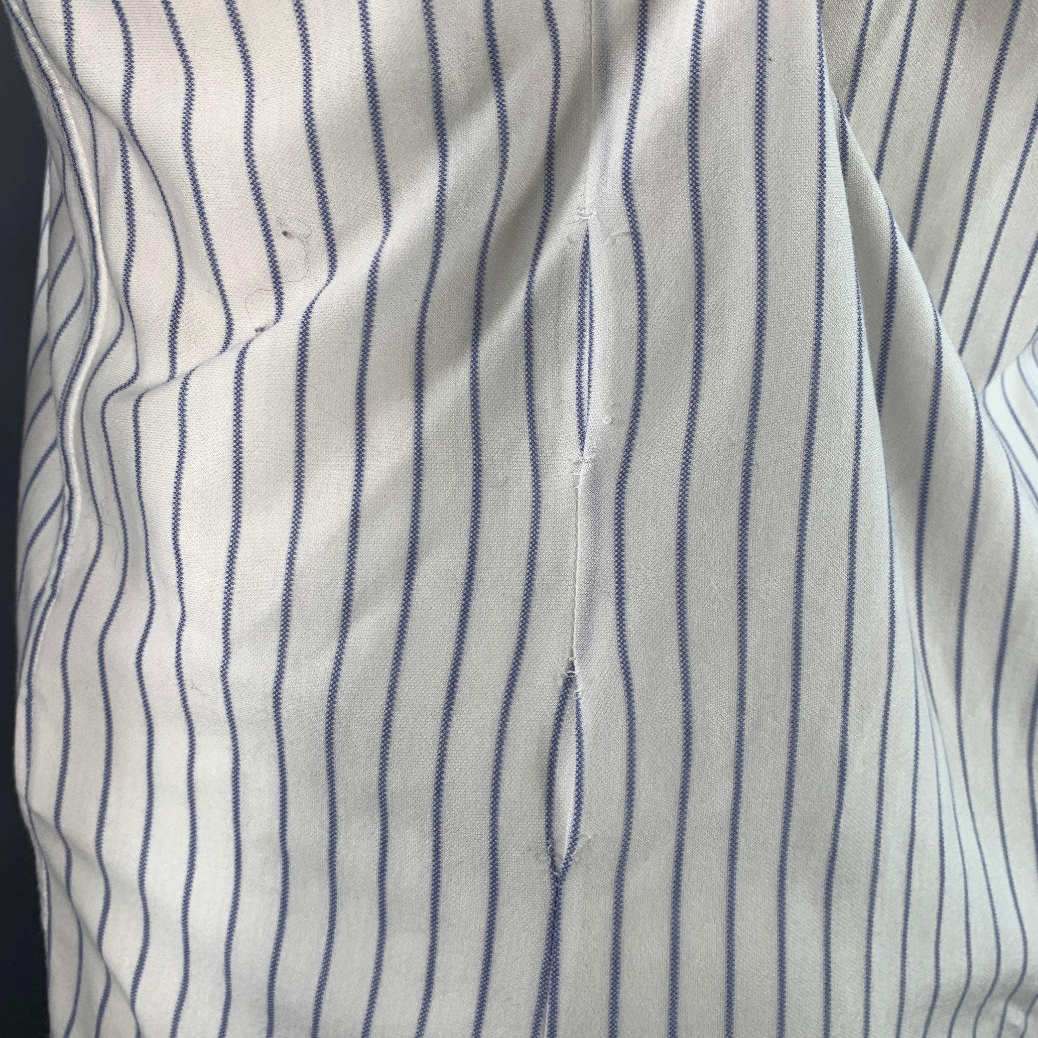 BRUNELLO CUCINELLI Größe S Weiß Blau Nadelstreifen Baumwolle Freizeitkleidung Langarmhemd Herren im Angebot