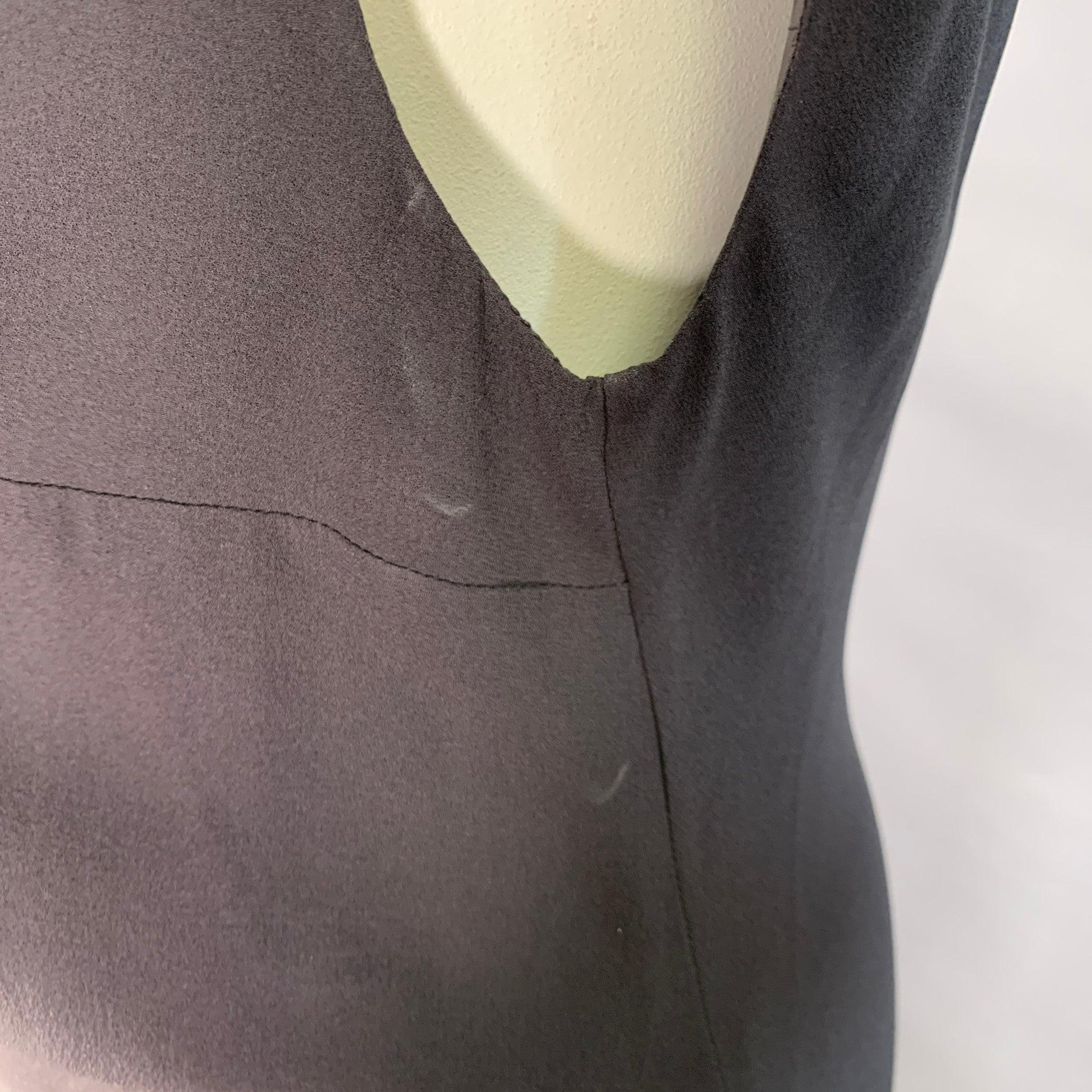 Brunello Cucinelli Taille XL Gris anthracite Soie sans manches Robe de soirée longue en vente 1