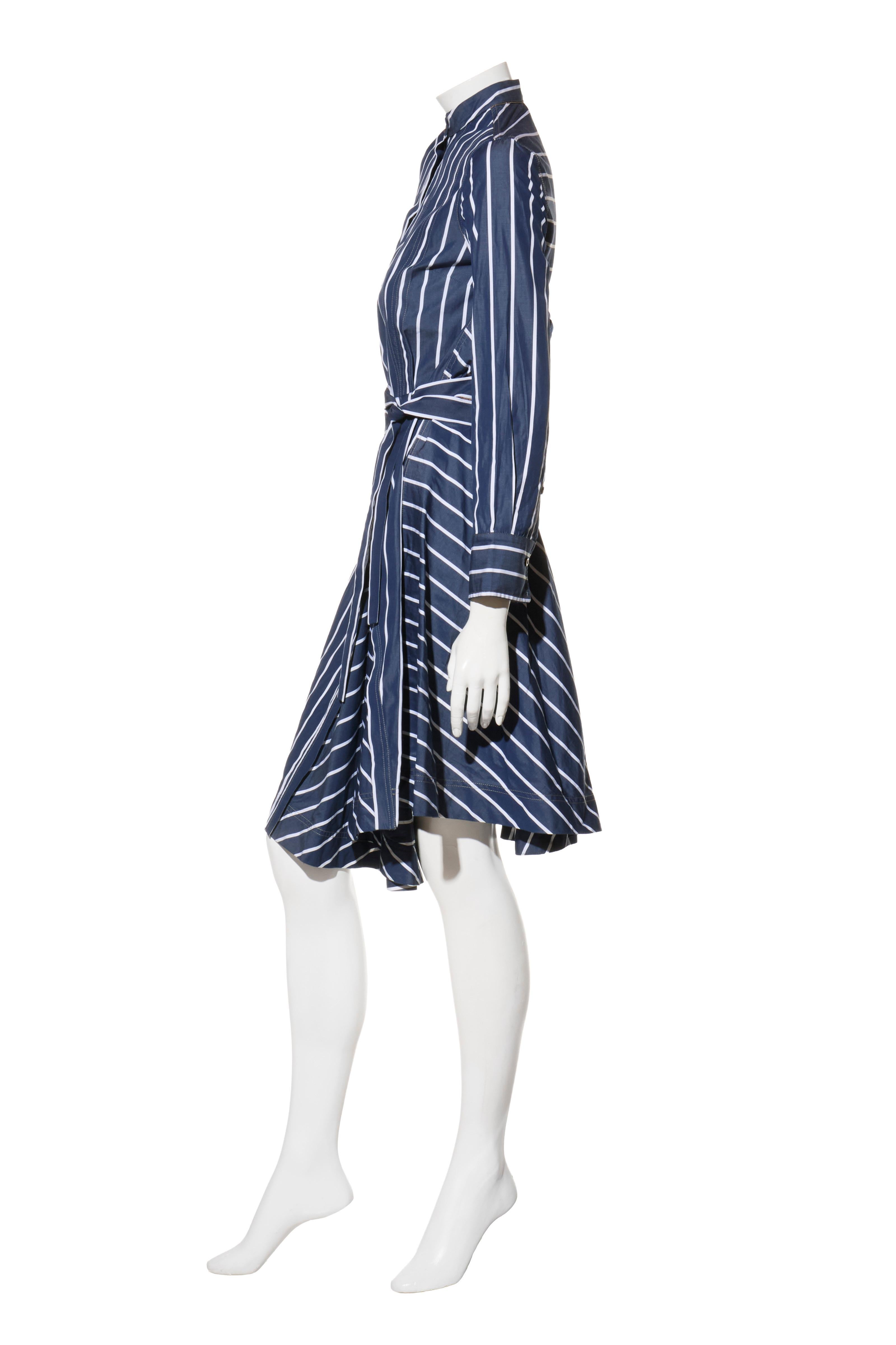 Brunello Cucinelli SS19 Gestreiftes Hemdkleid mit Gürtel Größe XS im Zustand „Gut“ im Angebot in Woodland Hills, CA