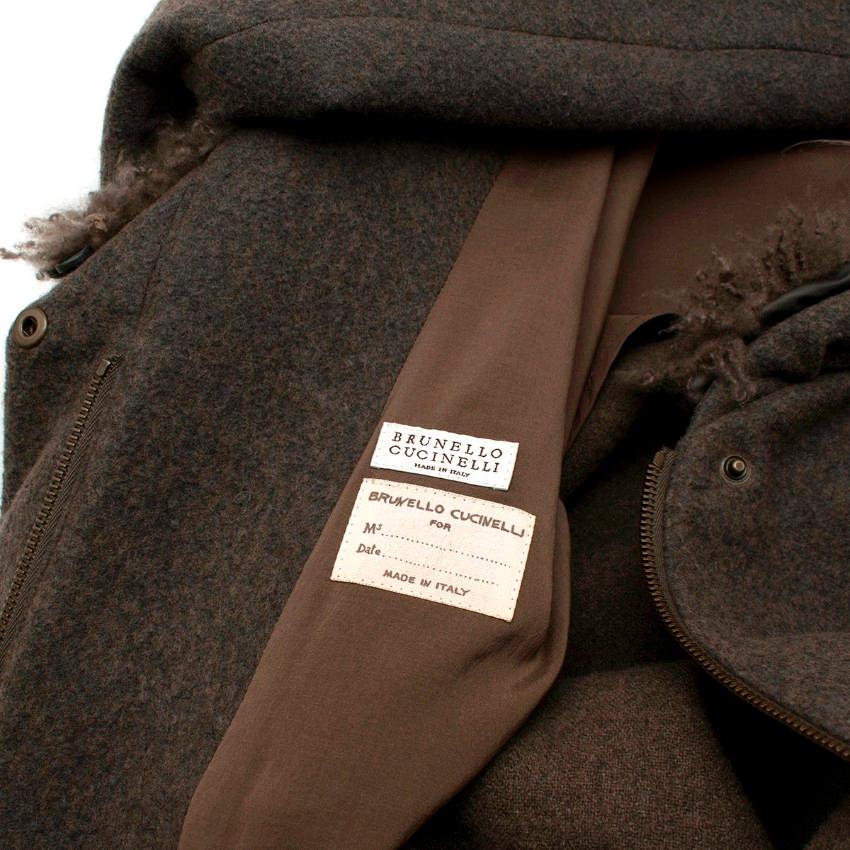 Brunello Cucinelli Abrigo de lana jaspeada color topo con cuello de borreguillo en venta 3
