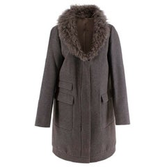 Brunello Cucinelli Abrigo de lana jaspeada color topo con cuello de borreguillo