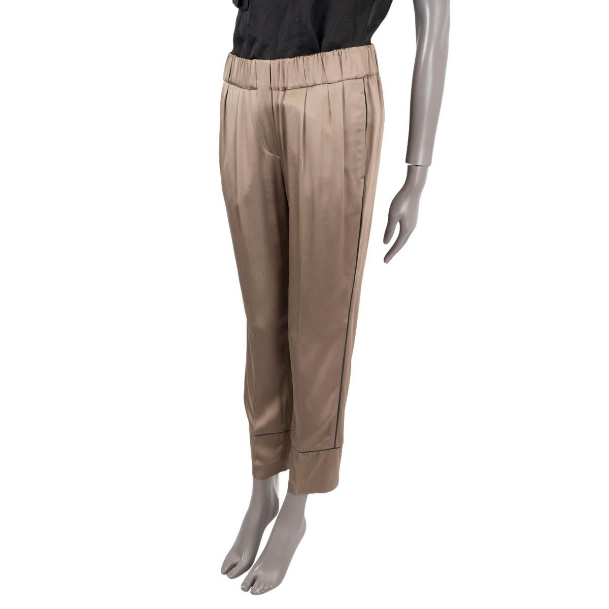 Pantalón 100% auténtico Brunello Cucinelli de acetato (61%) y viscosa (39%) de color topo y negro. Tiene cintura elástica, pierna recta y bolsillos laterales y traseros. Sin forro. Se han usado y están en excelentes