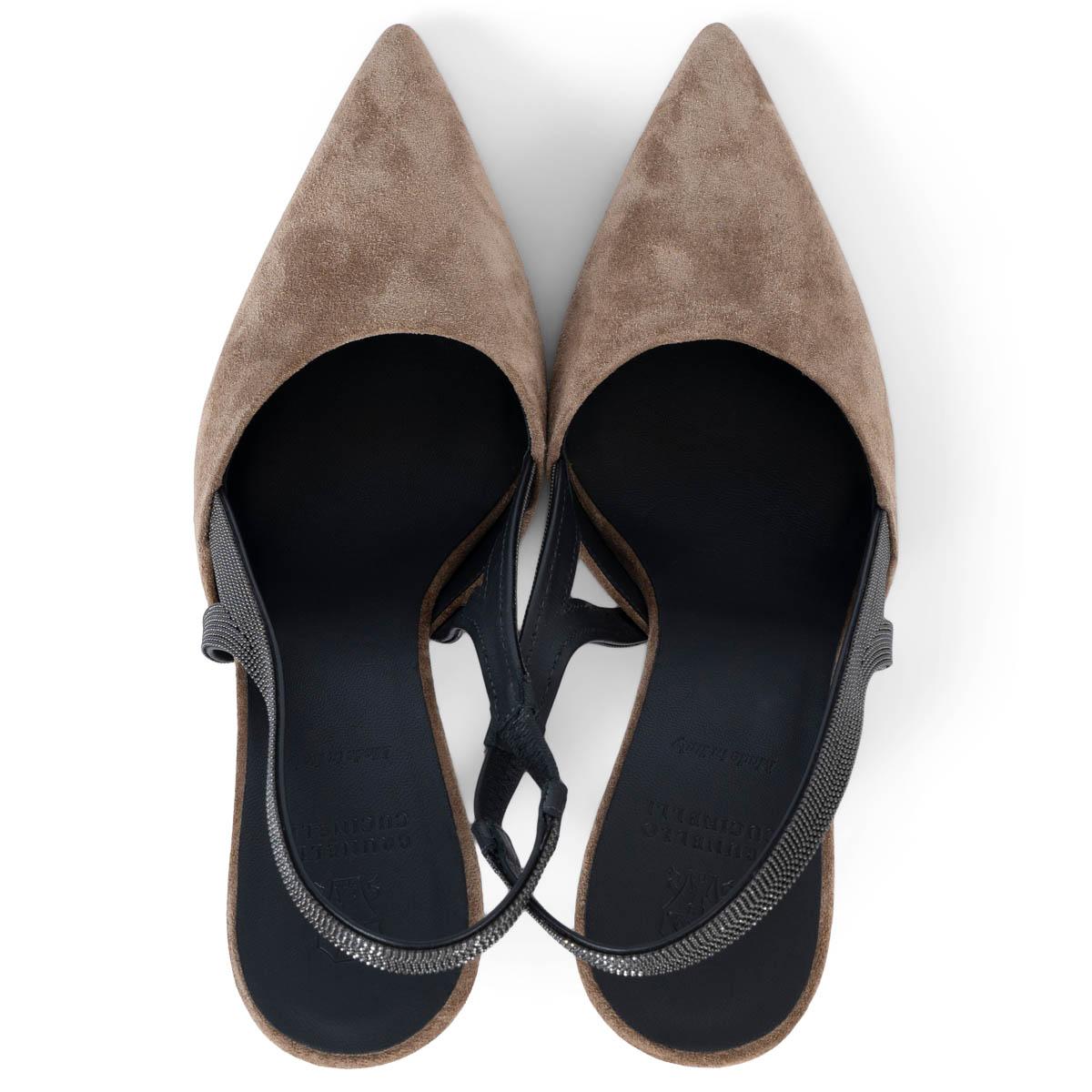 BRUNELLO CUCINELLI taupefarbene MONILI Slingbacks Pumps aus Wildleder 38 im Angebot 1