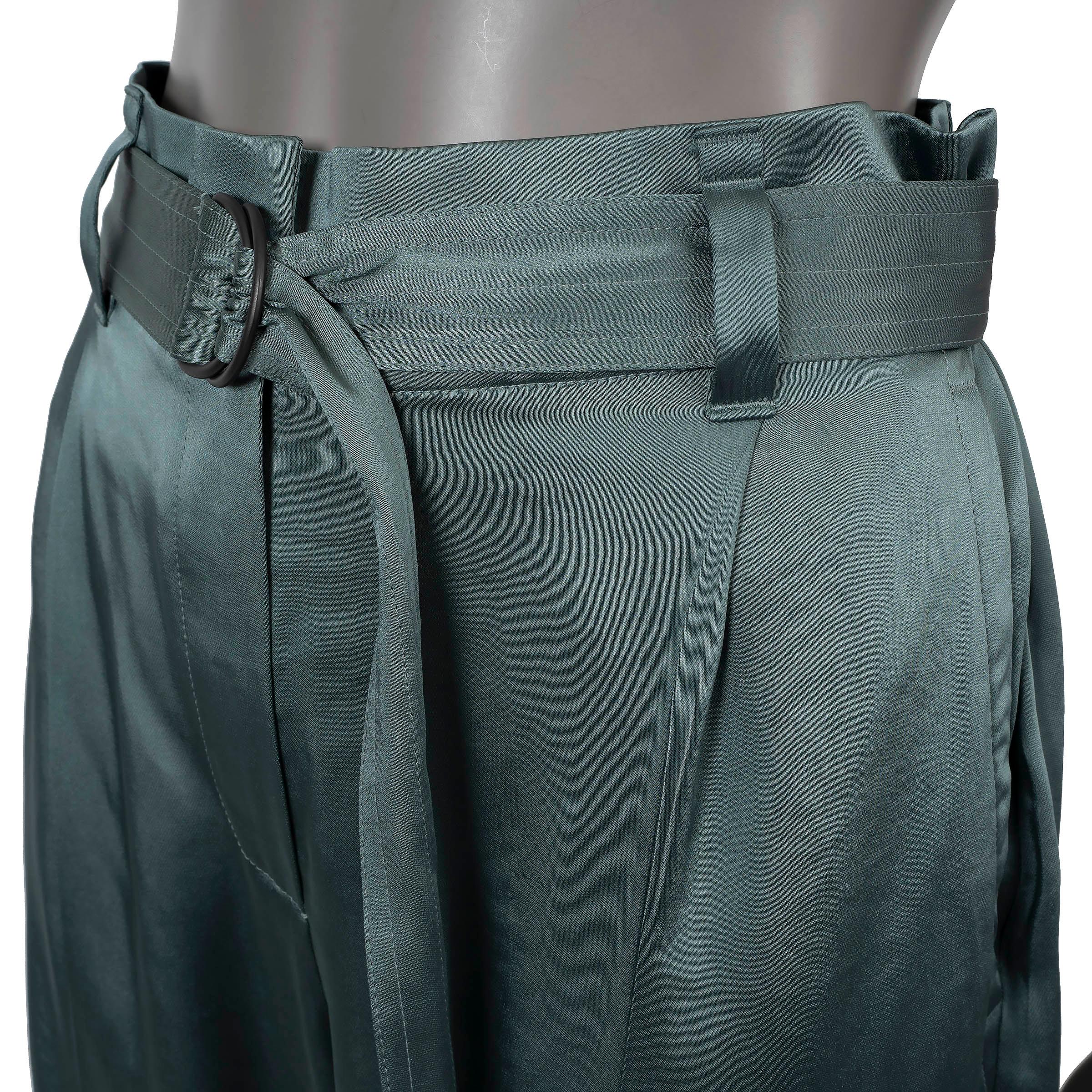 BRUNELLO CUCINELLI teal BELTED SATIN Pants 40 S In Excellent Condition For Sale In Zürich, CH