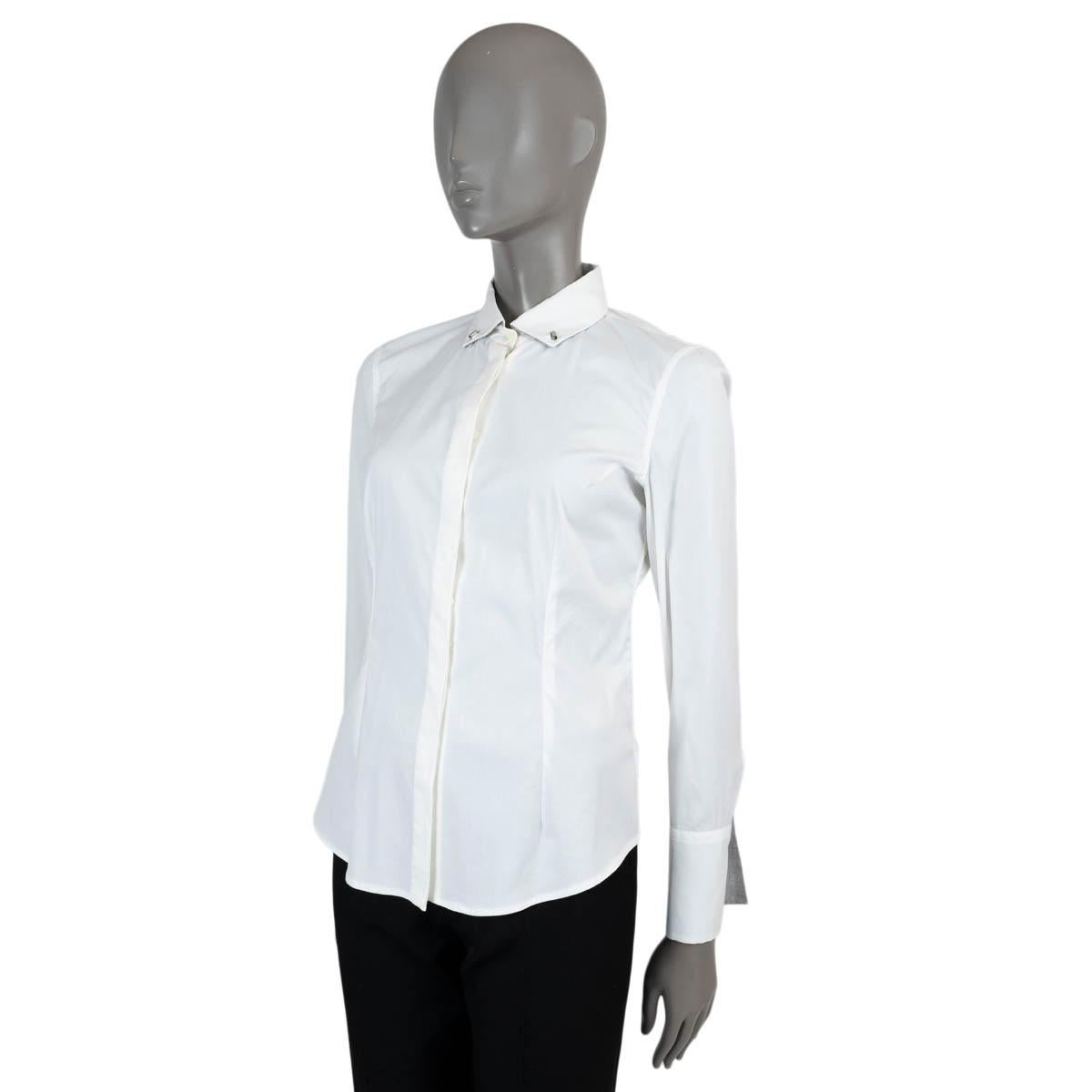 100% authentic Brunello Cucinelli poplin button-down shirt in white cotton (72%), polyamide (23%) and elastane (5%) - please note the content tag has been removed). Features sterling silver tubular buttons at the collar and cuffs, cuffs are lined in