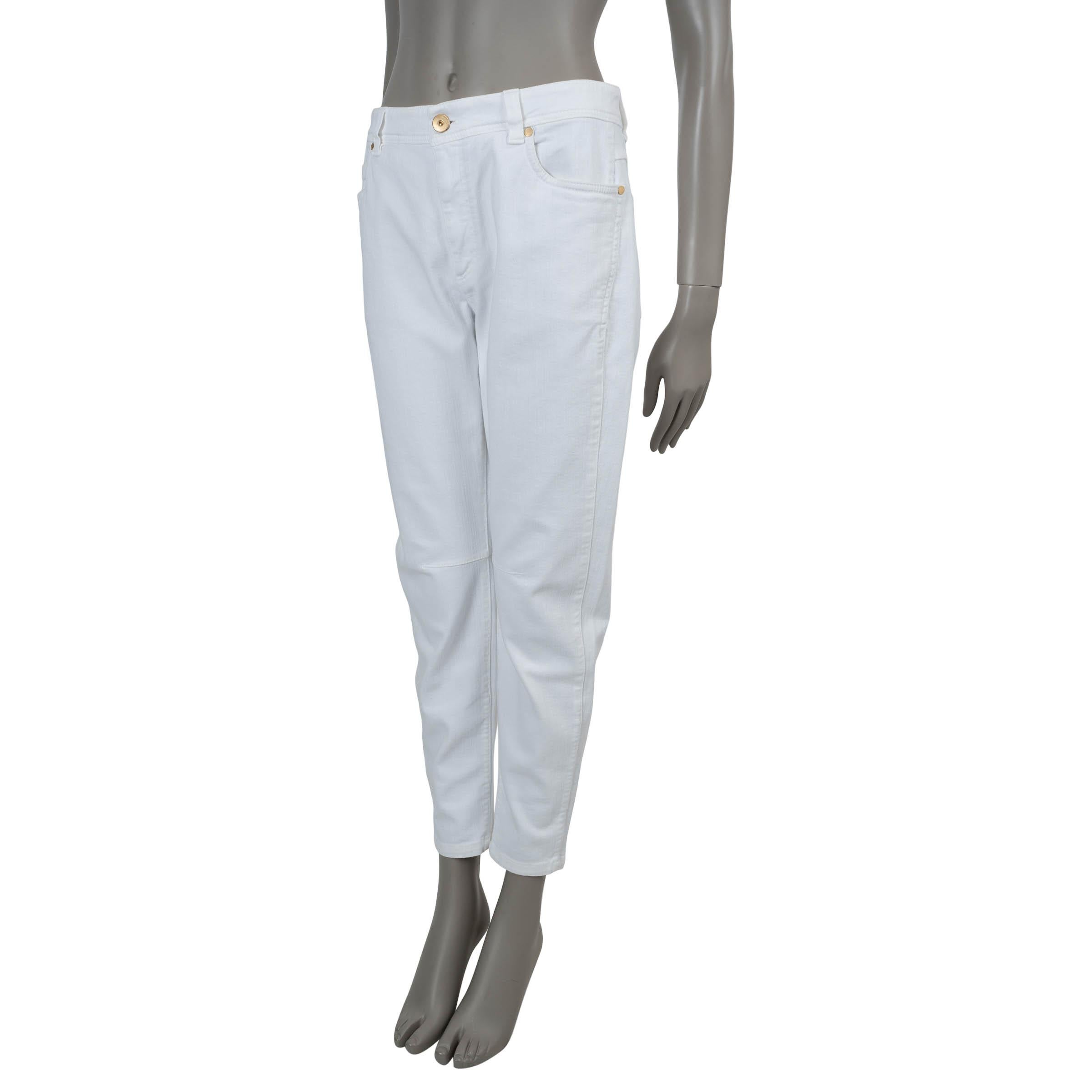 This 100% authentic Brunello Cucinelli The Equestrian jeans in white denim cotton with 4% elastane blend refined tailoring with casual ease. Designed with a high waist and ankle-length straight legs, they feature a classic five-pocket design and a