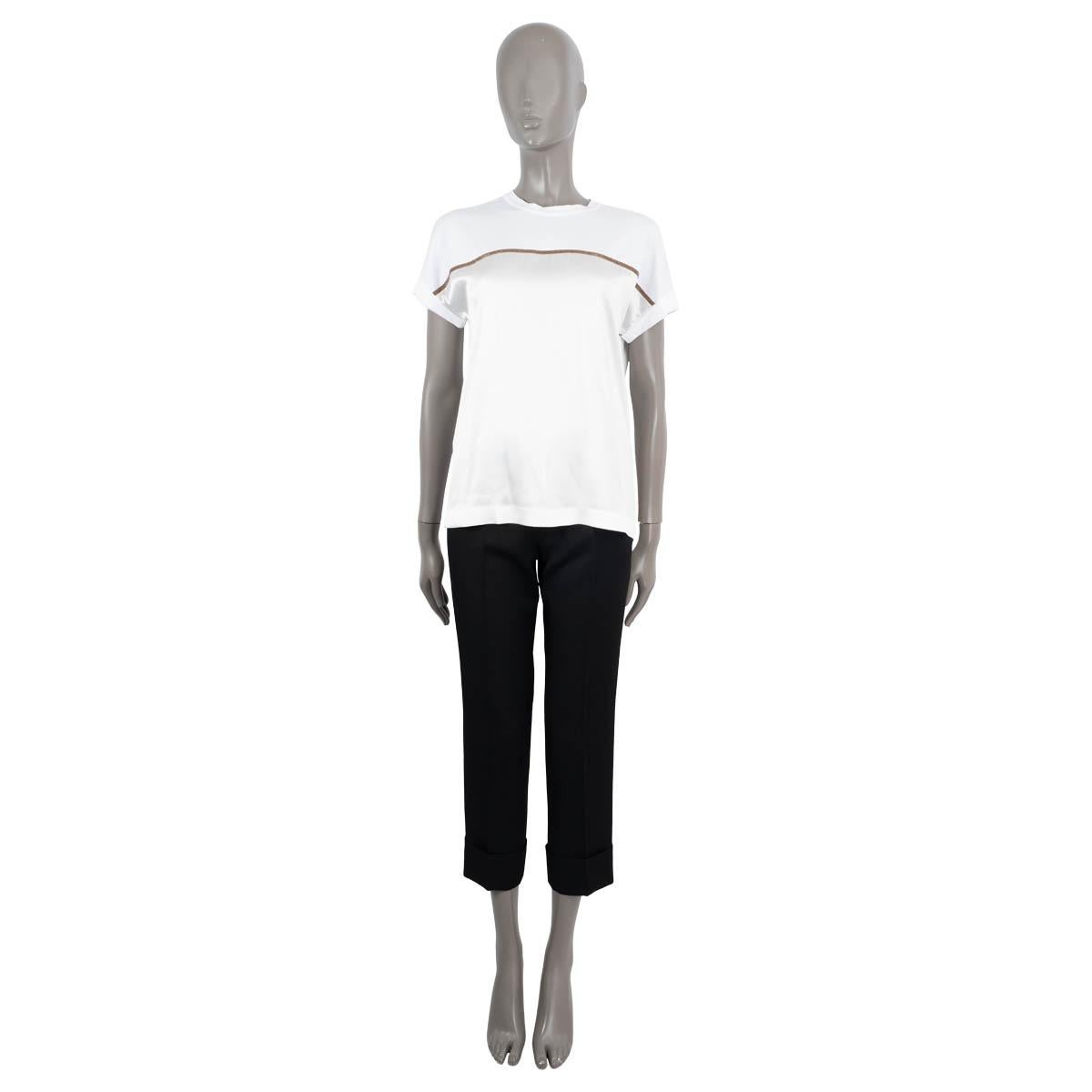 100% autentico Brunello Cucinelli, t-shirt a pannelli in jersey di cotone (100%) e raso di seta (100%) color avorio separati da una striscia Monili. Si chiude con un bottone sul retro. Sfoderato. È stato indossato ed è in ottime