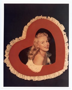 Marilyn Monroe dans un cadre en forme de cœur, vers 1947