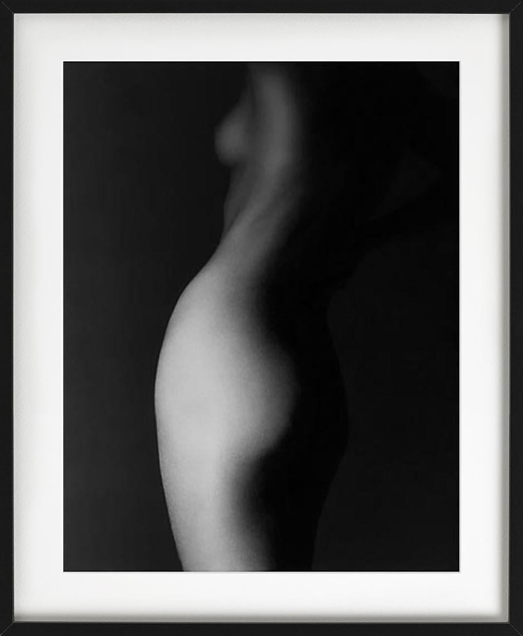 Belinda - Zurich, exposition de nu, photographie d'art, 1986 - Noir Nude Photograph par Bruno Bisang