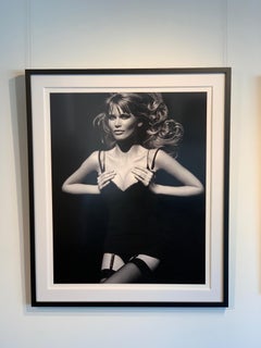 CLAUDIA SCHIFFER, Paris, 1997 (E_046)