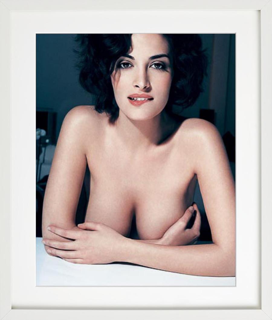 Sonia Aquino, Mailand – Aktporträt, Kunstfotografie, 2003 (Beige), Nude Photograph, von Bruno Bisang