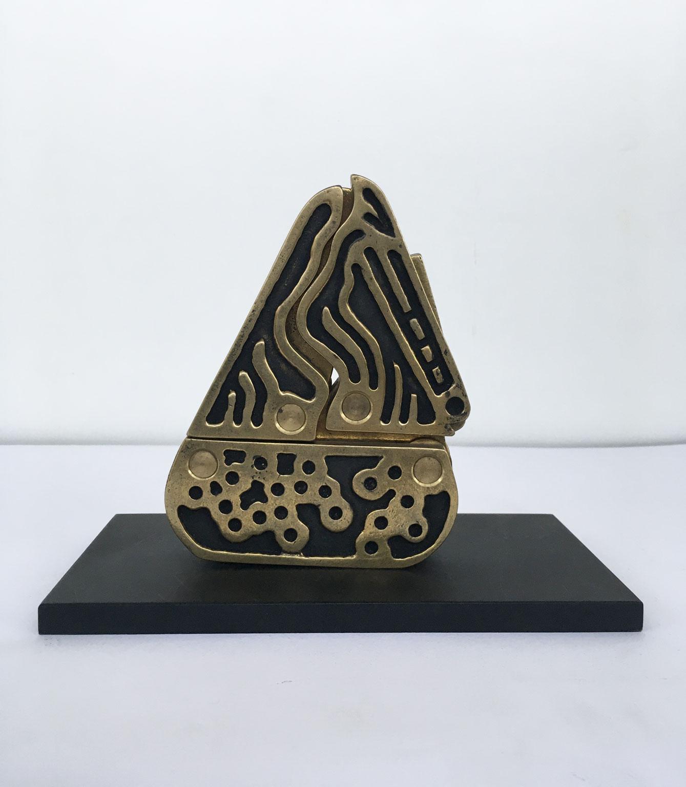 1980 Italia Scultura cinetica astratta in bronzo Bruno Chersicla Alambicco in vendita 5