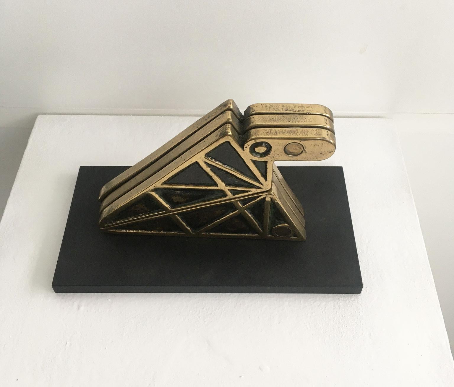 1980 Italia Scultura cinetica astratta in bronzo Bruno Chersicla Opera ludica in vendita 5