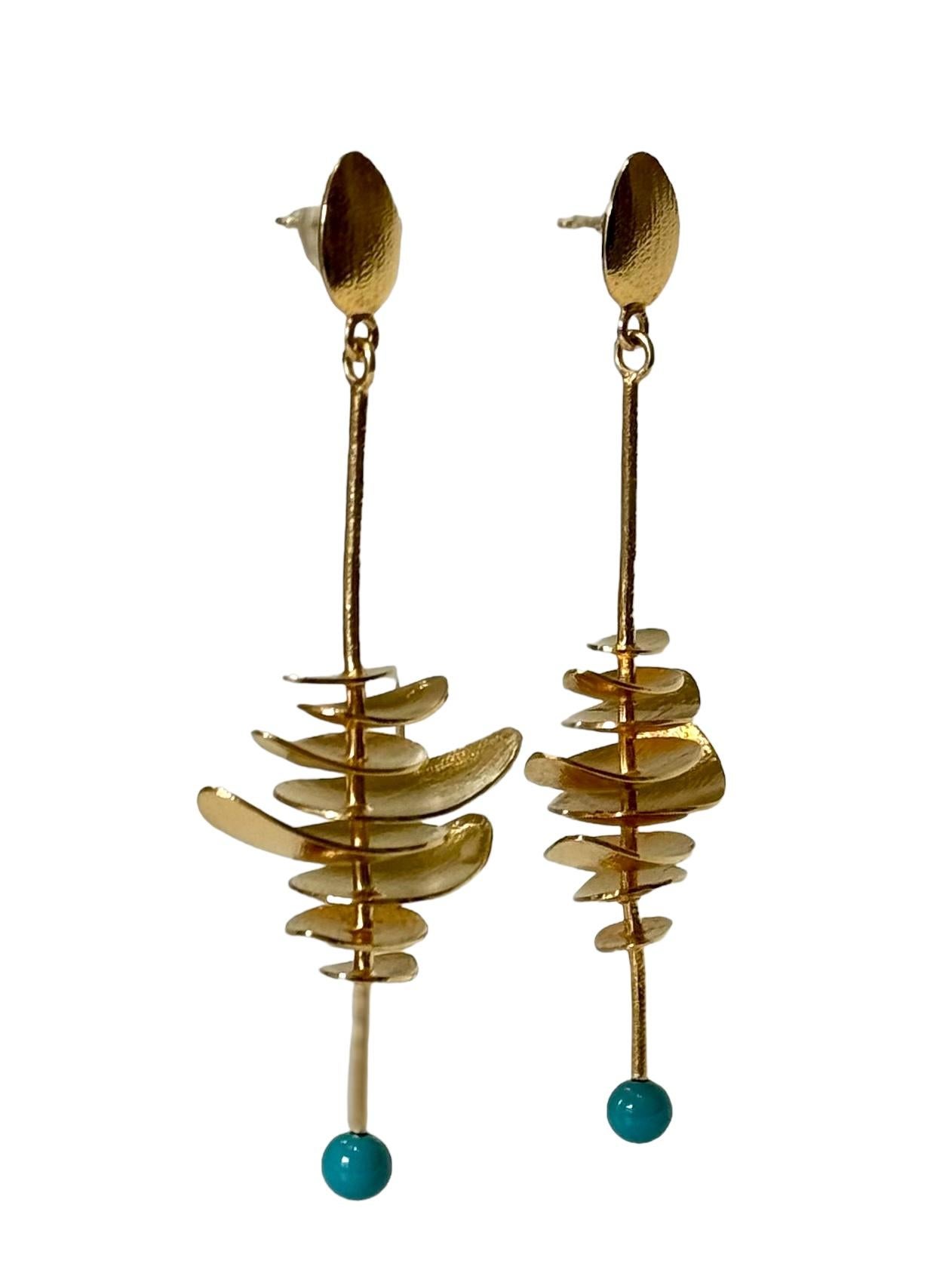 
Material: Sterling silver 925, turquoise .
Finishing: Gold plated 24 Kt

Over several decades Bruno da Rocha has made his own path, his creations now shared and appreciated all over the world. His vision elevates jewels into sculptures that are