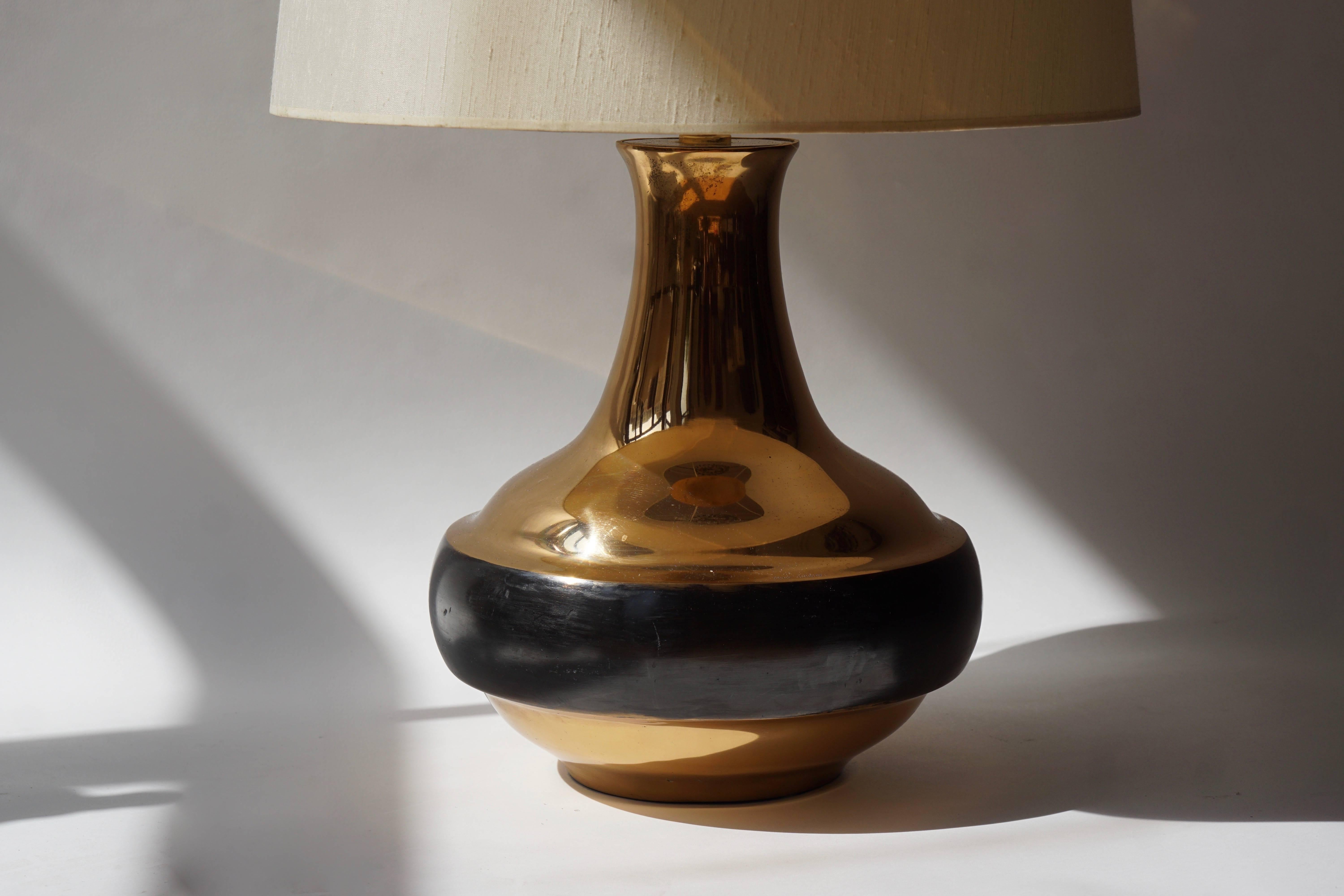 Bronze Bruno Gambone lampe de bureau en bronze doré en vente