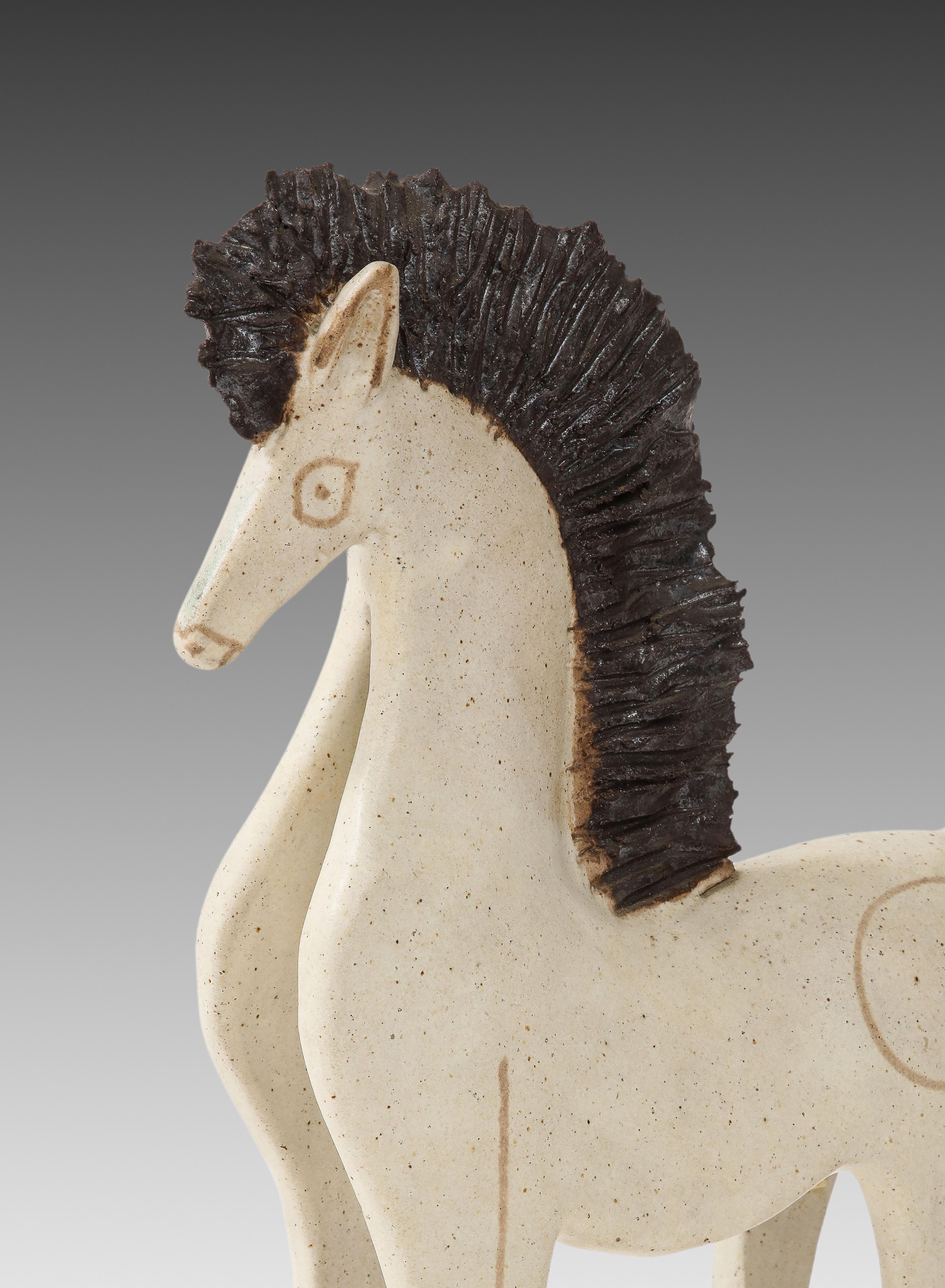 Sculpture de cheval en céramique émaillée de Bruno Gambone, Italie, 1970 en vente 4