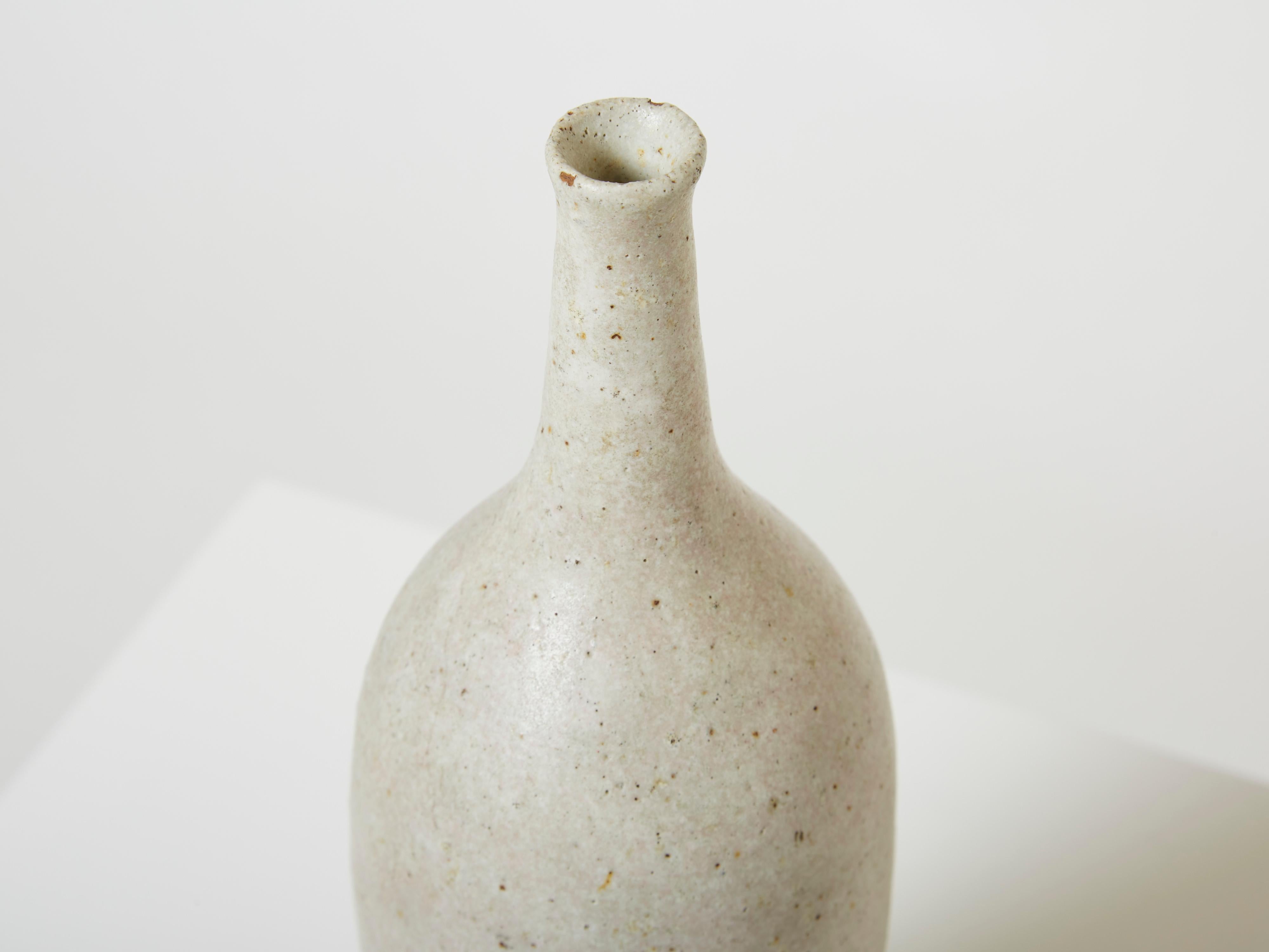 Bruno Gambone glazed stoneware ceramic vase greige brown 1970 For Sale 2