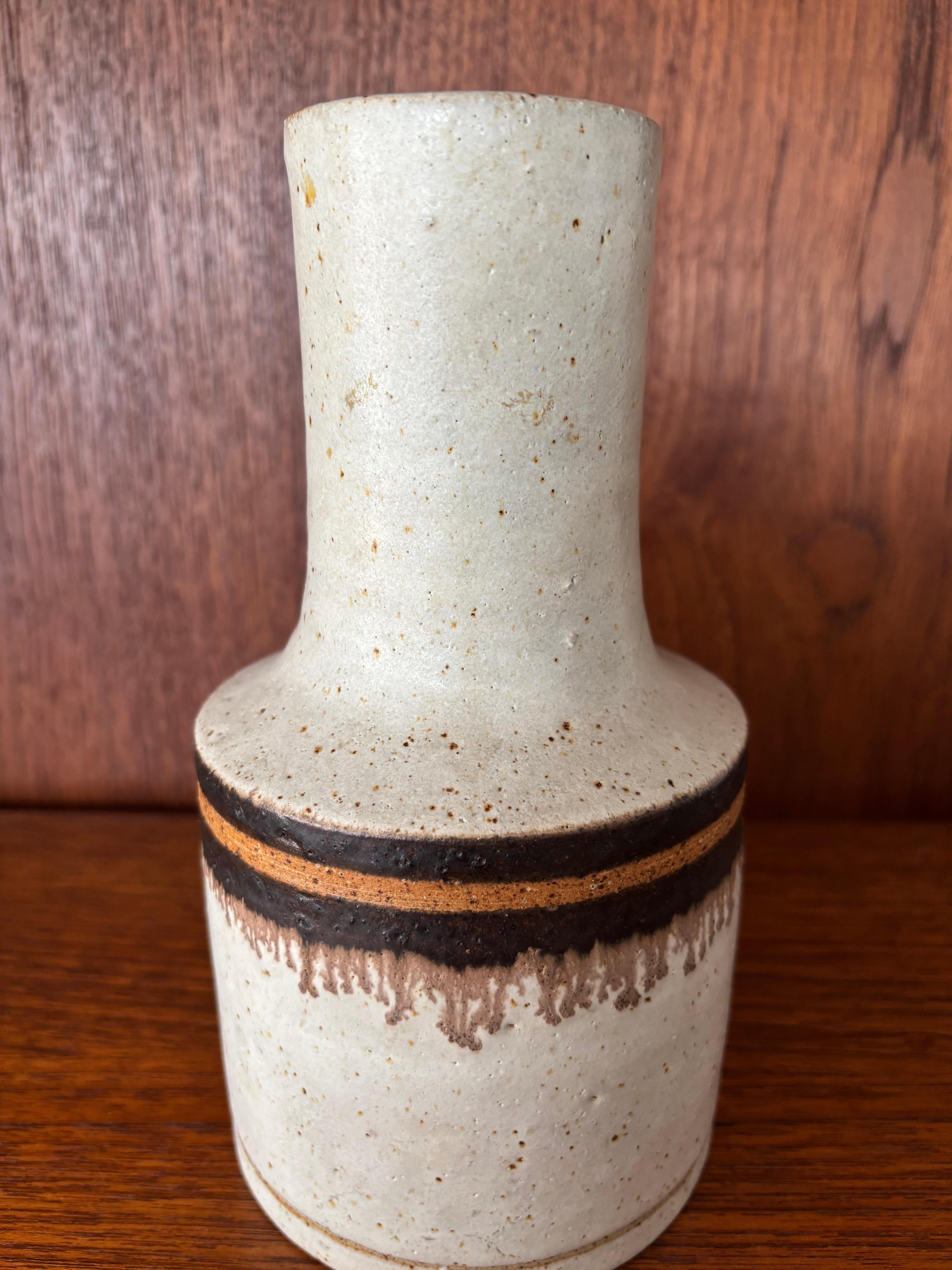 Ceramica Bruno Gambone Italian White Brown Orange Stoneware Vase 1970s in vendita