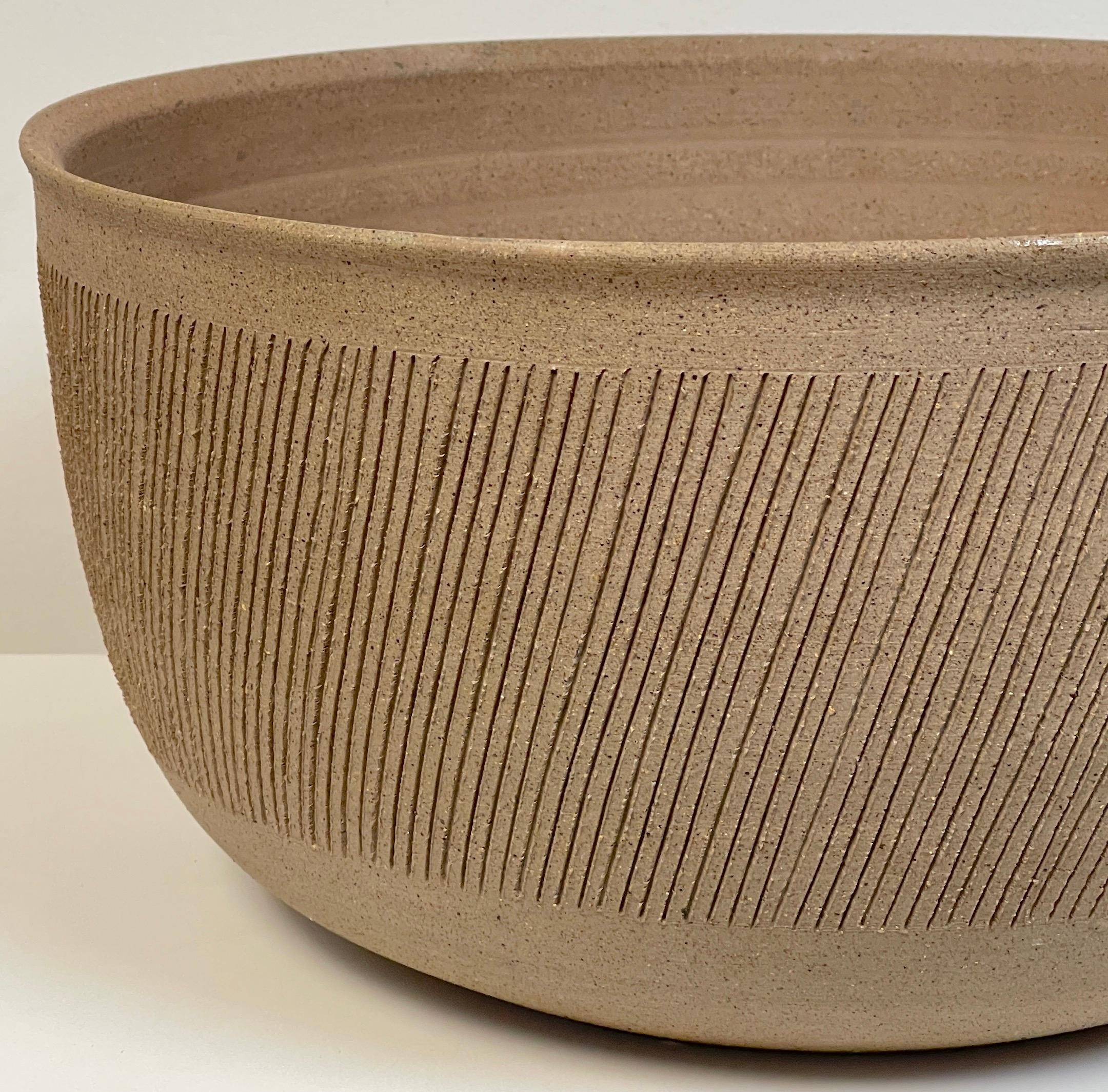 Italian Bruno Gambone Large Incised Pottery Centerbowl, circa 1970s