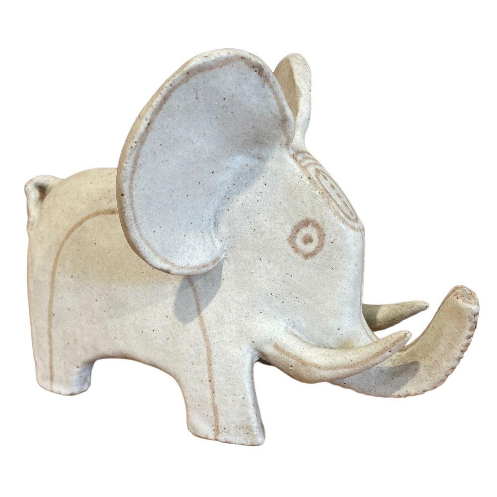 Bruno Gambone Figurative Sculpture - éléphant n°2
