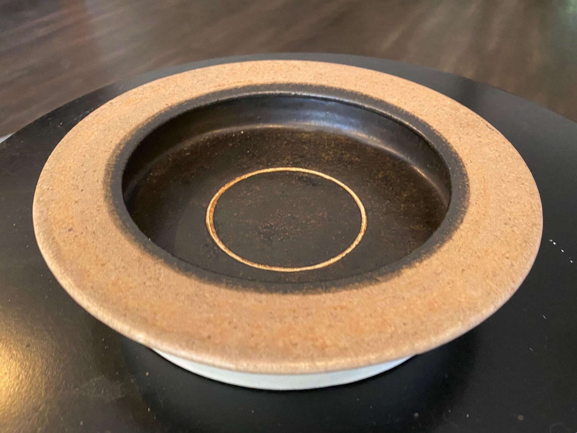 Bruno Gambone Signed Mid-Century Modern Italian Pottery Stoneware Ceramic Bowl For Sale 3