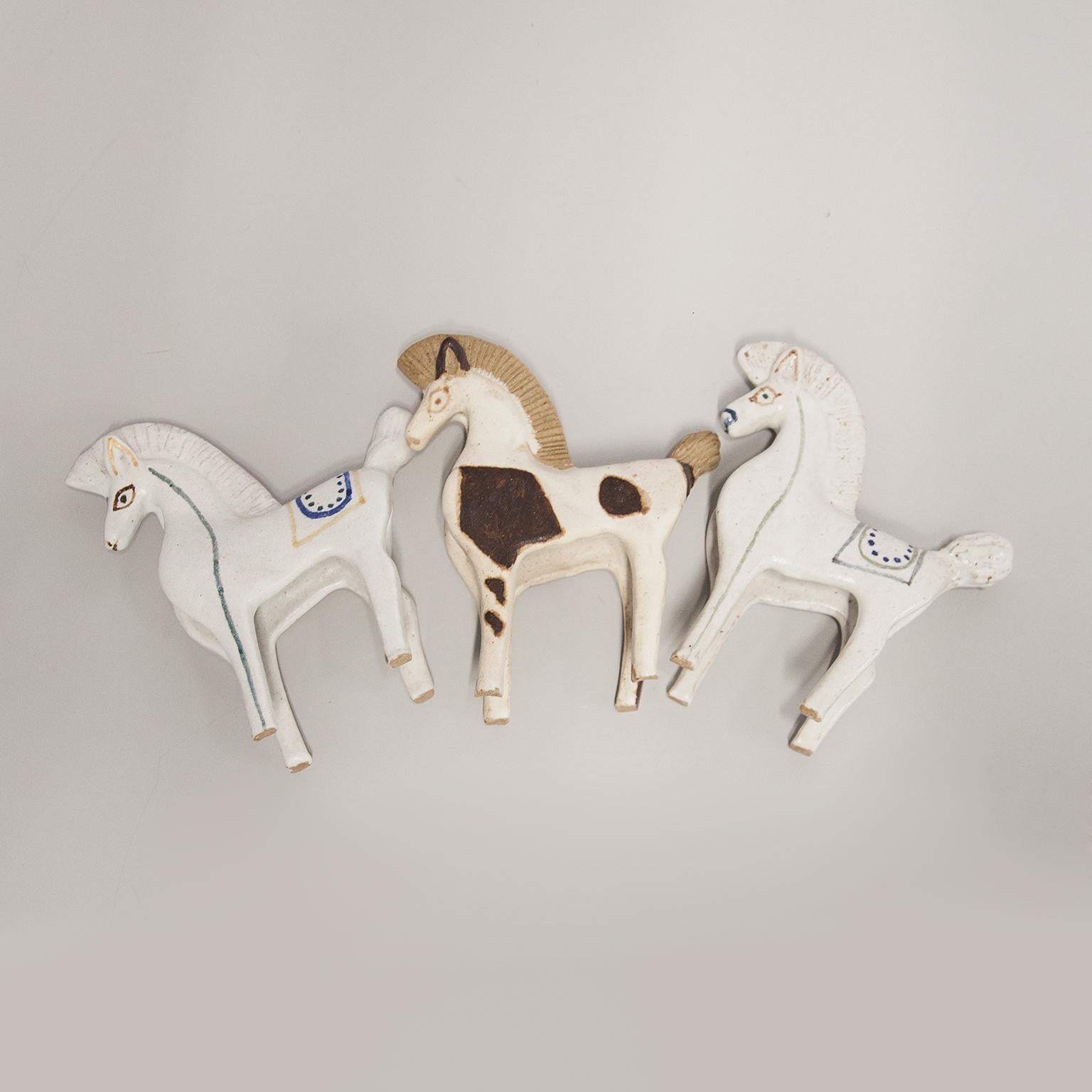 Bruno Gambone Stoneware Horse Set of 3 3