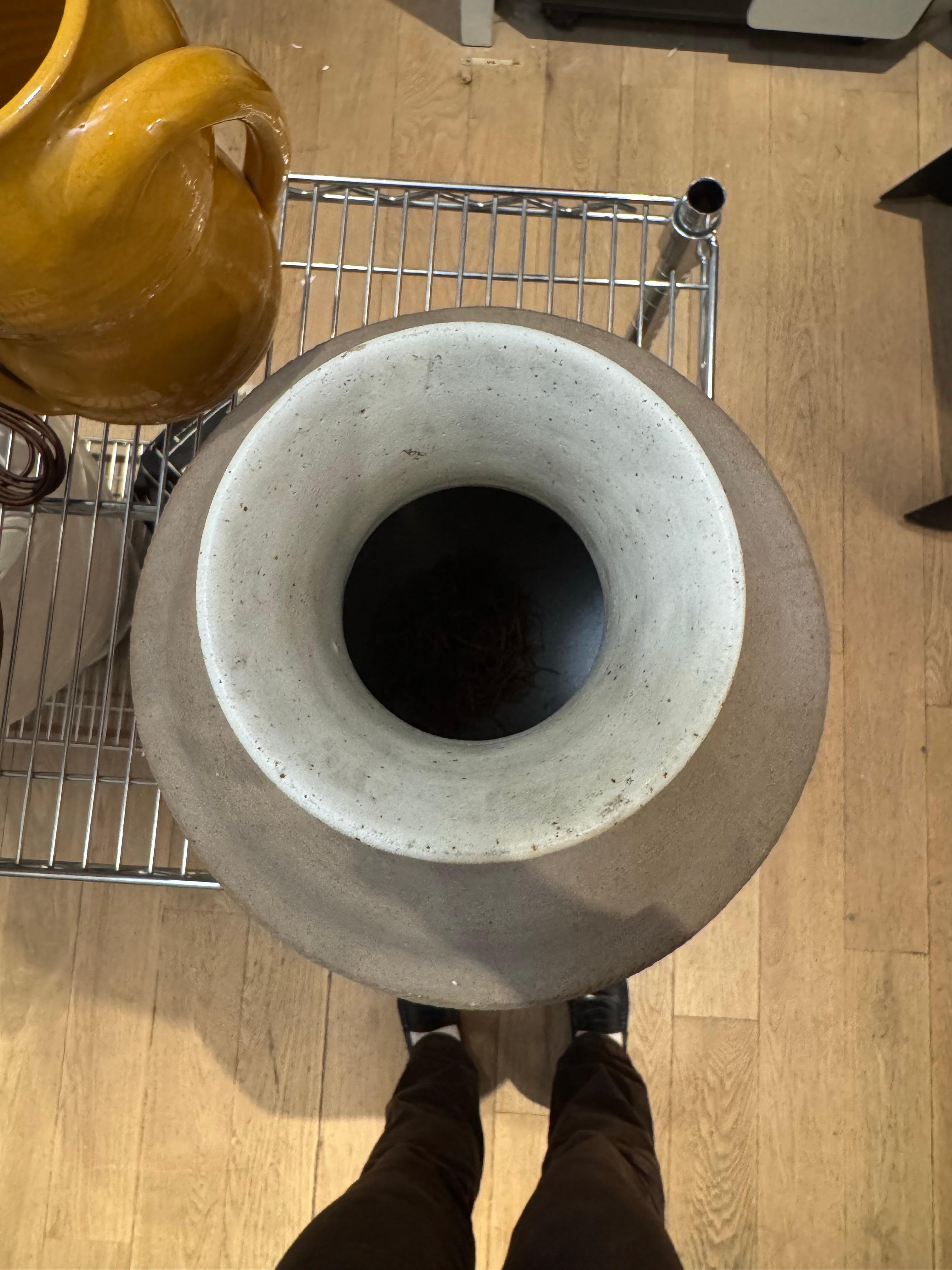 Bruno Gambone Vase, 1970s, Italy In condizioni ottime in vendita a New York, NY