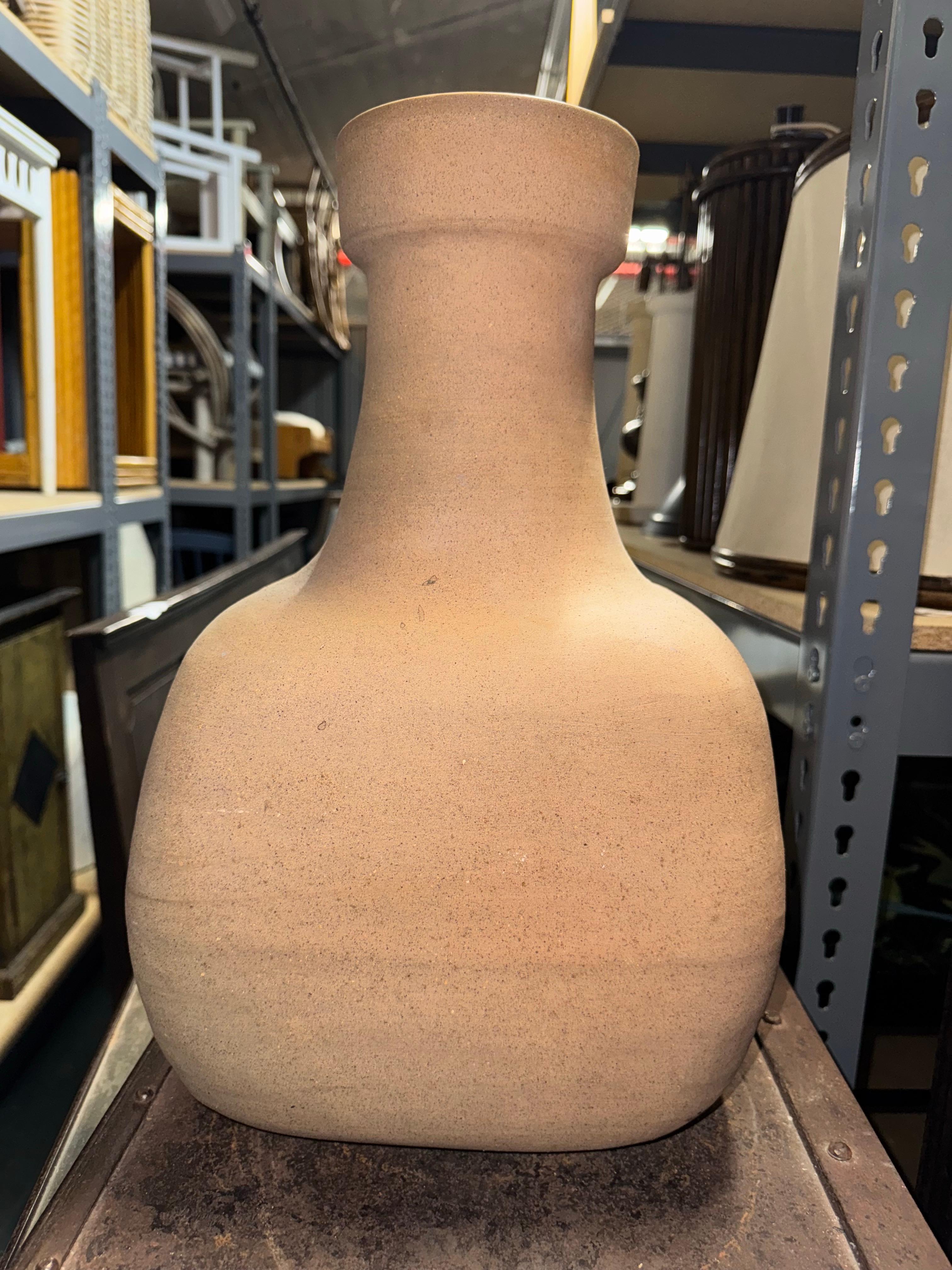 Bruno Gambone Vase, 1970s, Italy In Good Condition For Sale In New York, NY