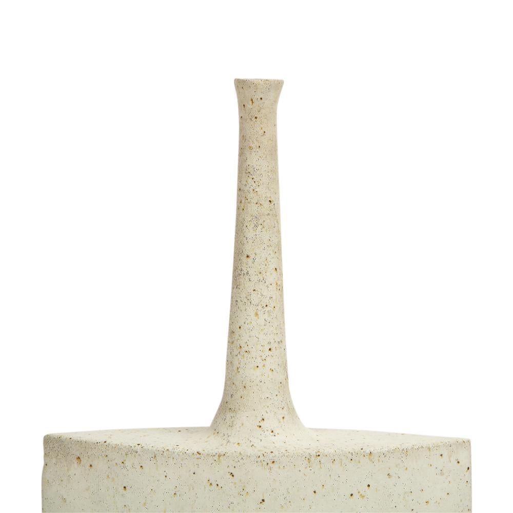 Bruno Gambone Vase, Keramik, abstrakt, Erdtöne, signiert (Glasiert) im Angebot