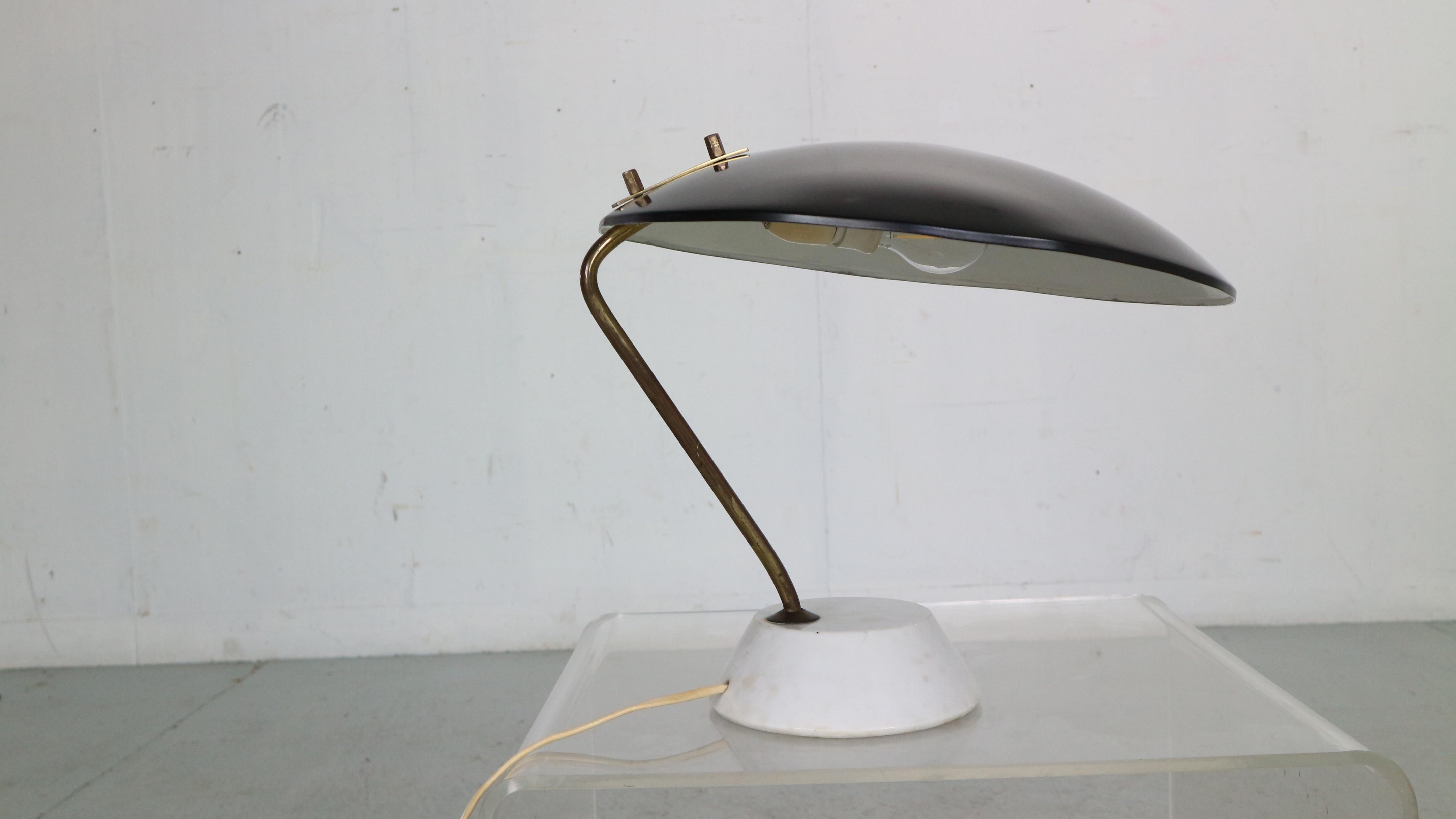 Mid-Century Modern Lampe de bureau « 8023 » de Bruno Gatta pour Stilnovo, années 1960, Italie en vente