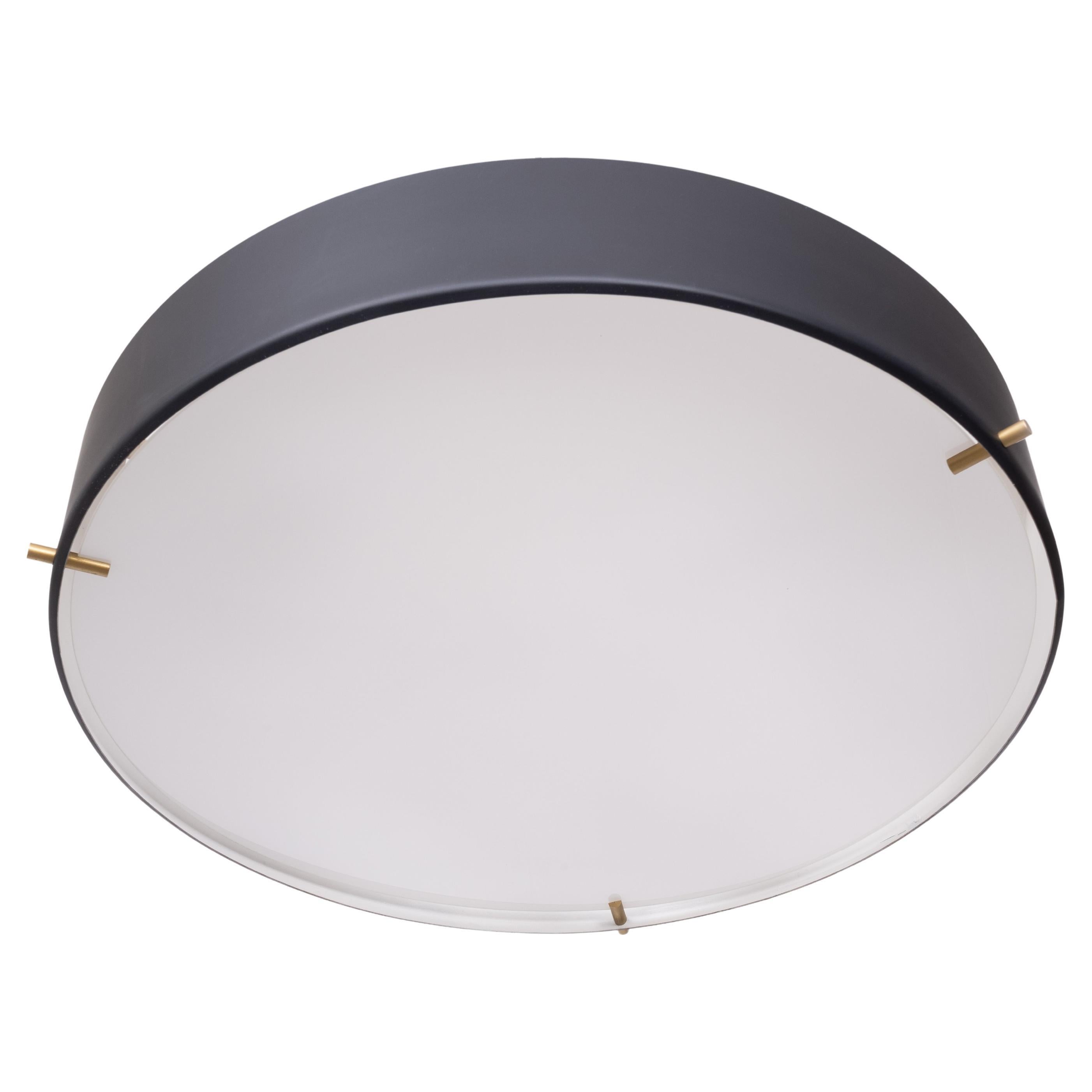 Iconiche lampade a sospensione disegnate dal fondatore dello Stilnovo ''Bruno Gatta'' 1954 Italia. Model 288 Paralume e piastra a soffitto in alluminio nero opaco. Vetro opalino. Raccordi in ottone massiccio, tutti originali 
6 lampadine E27. Ottime