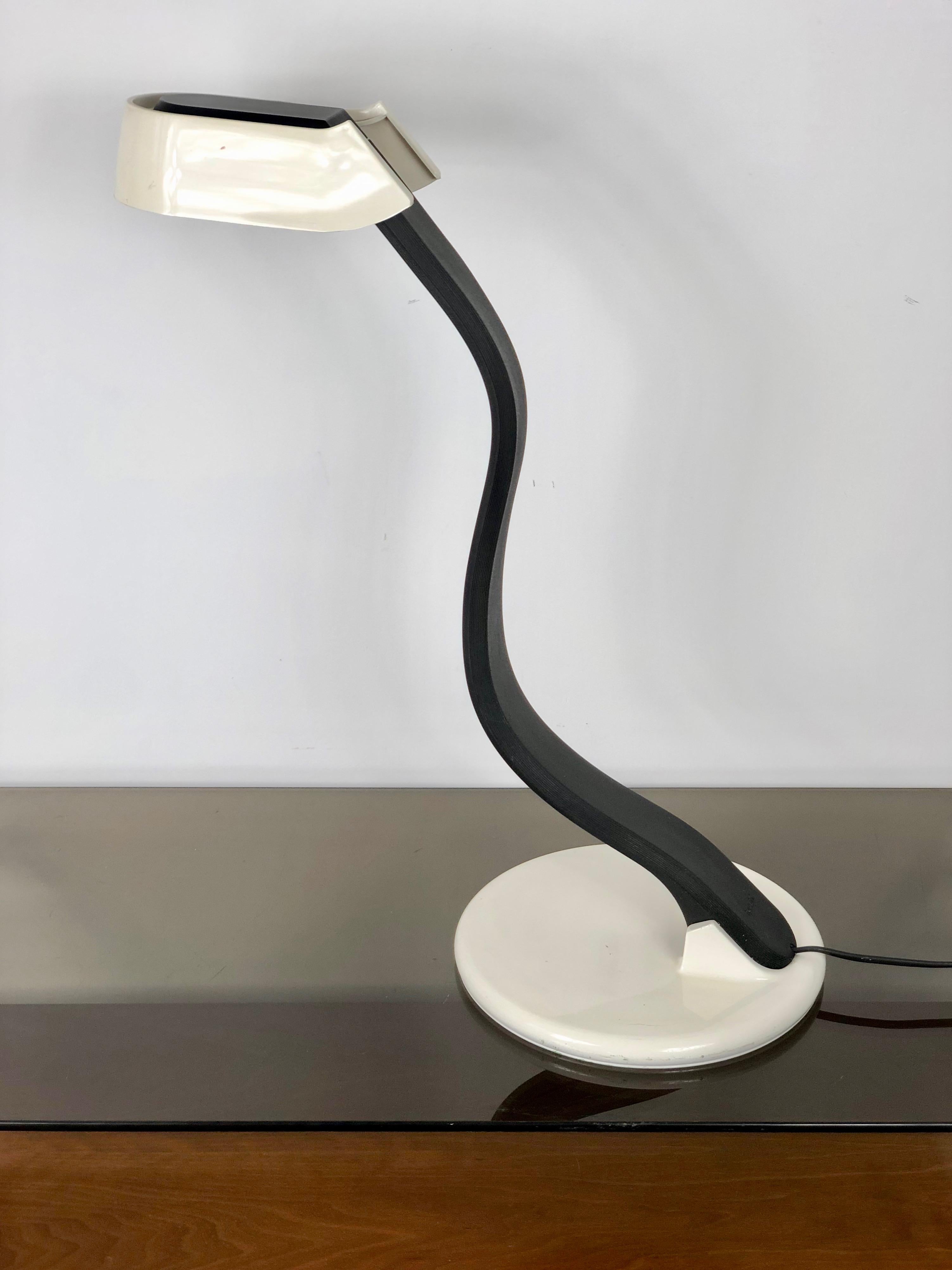 Bruno Gecchelin for Guzzini Adjustable 'Snoky' Table Lamp, Italy, 1970s For Sale 4