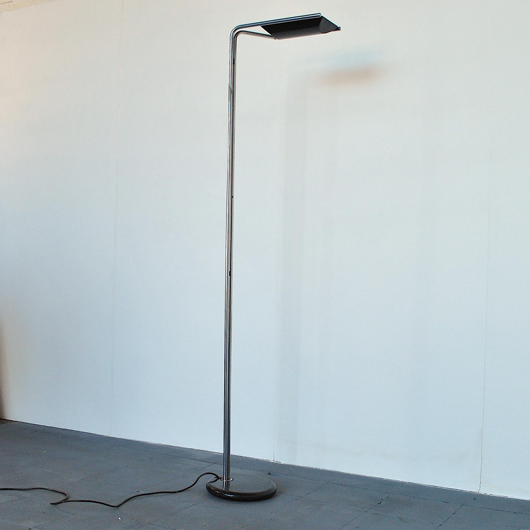 Late 20th Century Bruno Gecchelin Italian Midcentury Floor Lamp For Sale