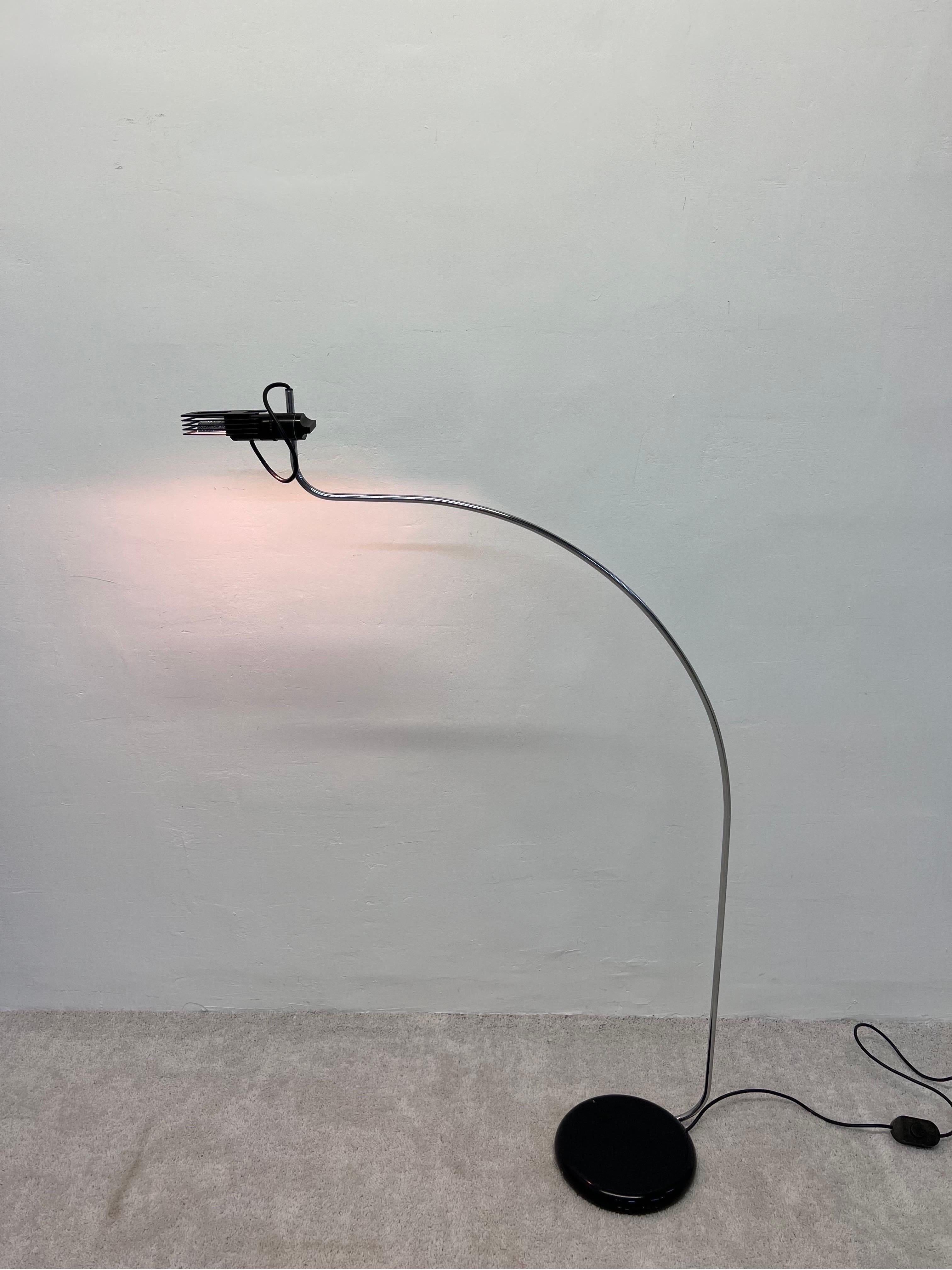 20th Century Bruno Gecchelin Wing Floor Lamp for Oluce, Italy, 1970s For Sale