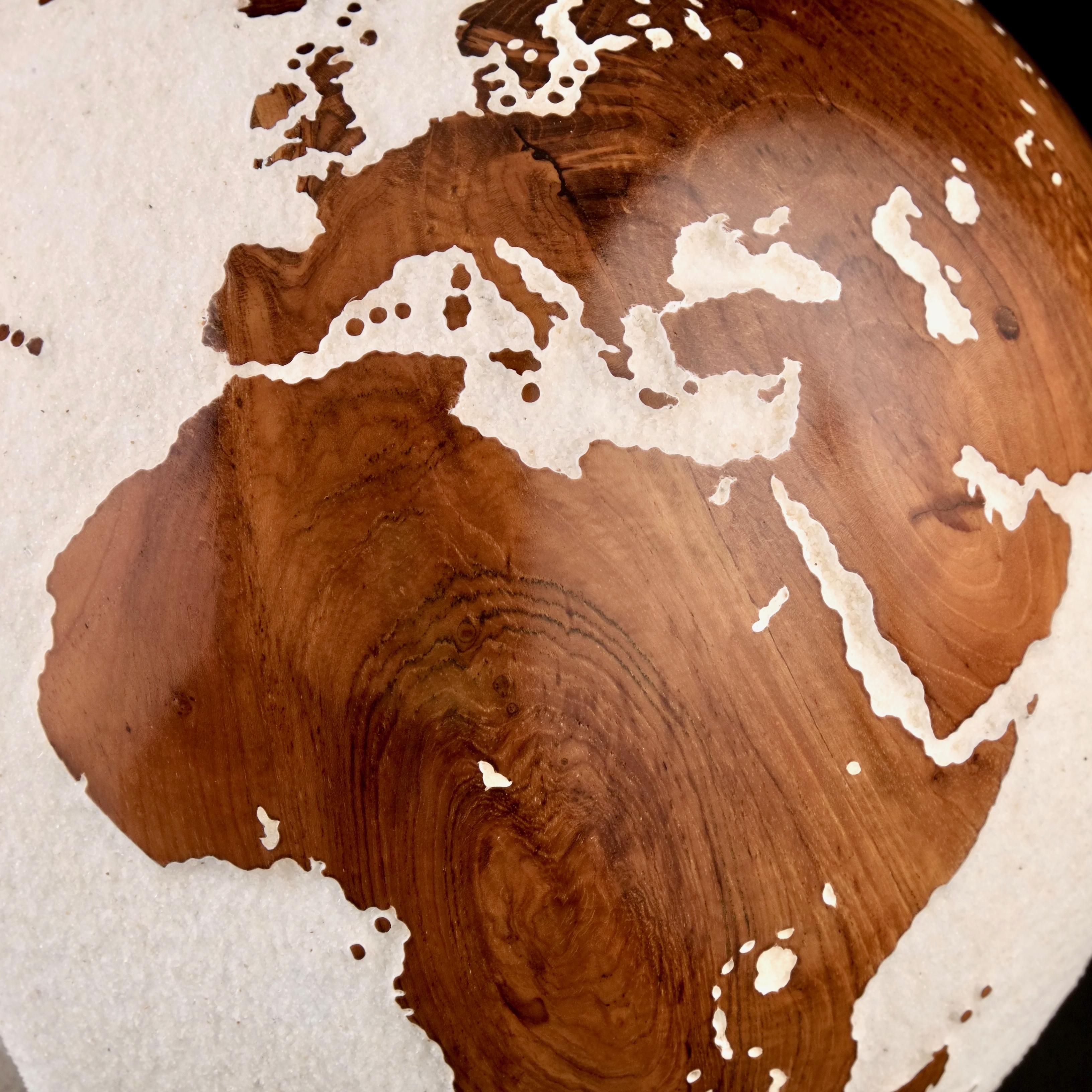 Rund um den Globus Bruno Helgen Zeitgenössische Weltkugel-Skulptur aus Holz  im Angebot 16