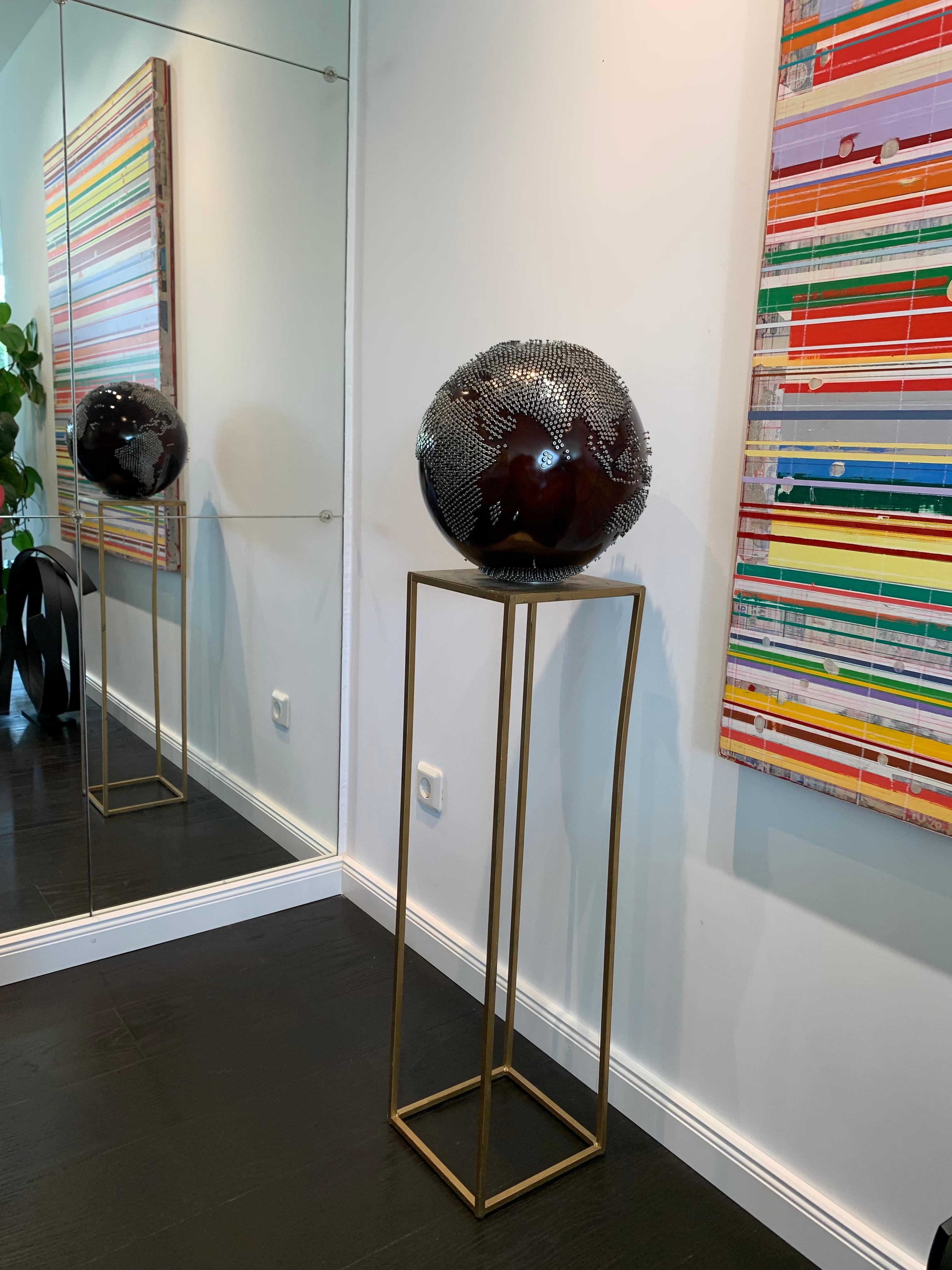 Bolts de Bruno Helgen - Sculpture contemporaine en forme de globe en bois tourné  en vente 12